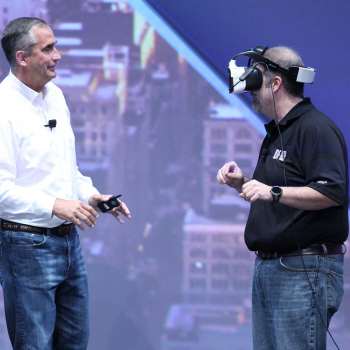 Krzanich and Raymond showing Project Alloy on the first day of the Intel Developer Forum 2016. Credit: Intel