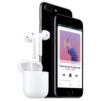 apple-wireless-airpods-2016-03