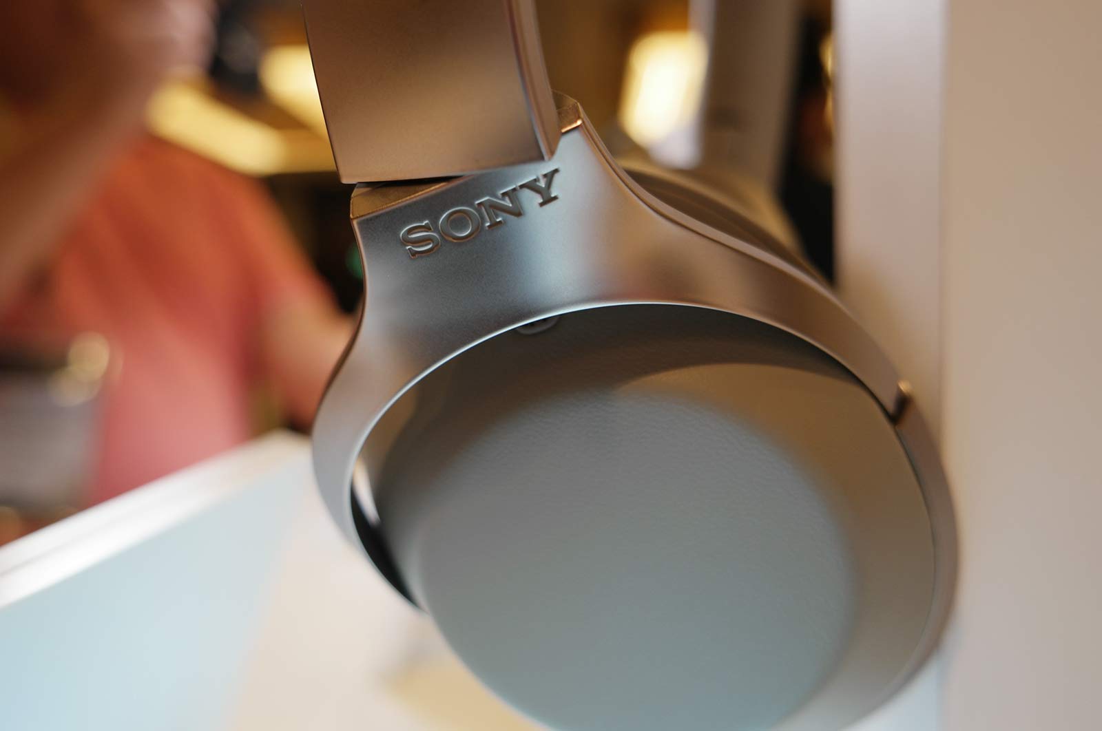 Sony's MDR-1000X at IFA 2016