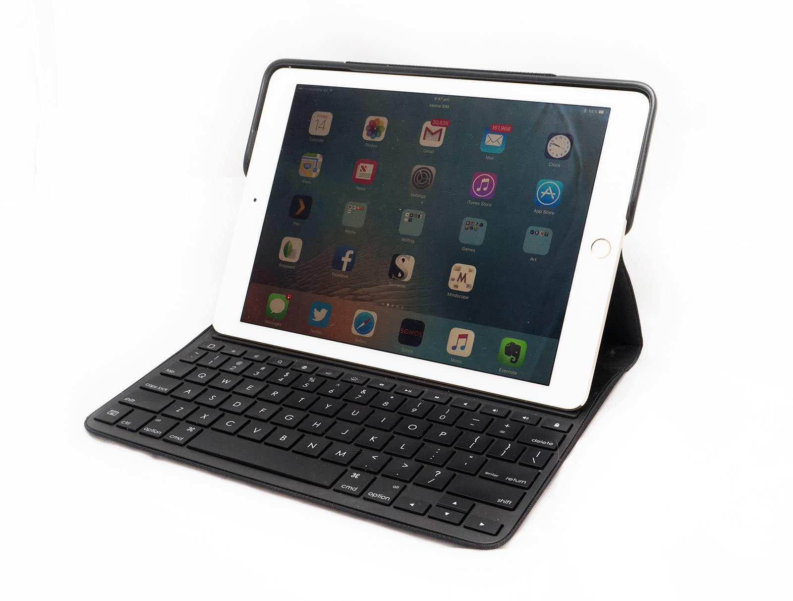 Клавиатура для ipad pro. Logitech Keyboard for IPAD Pro. IPAD Pro 9.7 клавиатура Logitech. IPAD Pro Logitech Keyboard 2021. Чехол клавиатура для IPAD Pro 9.7