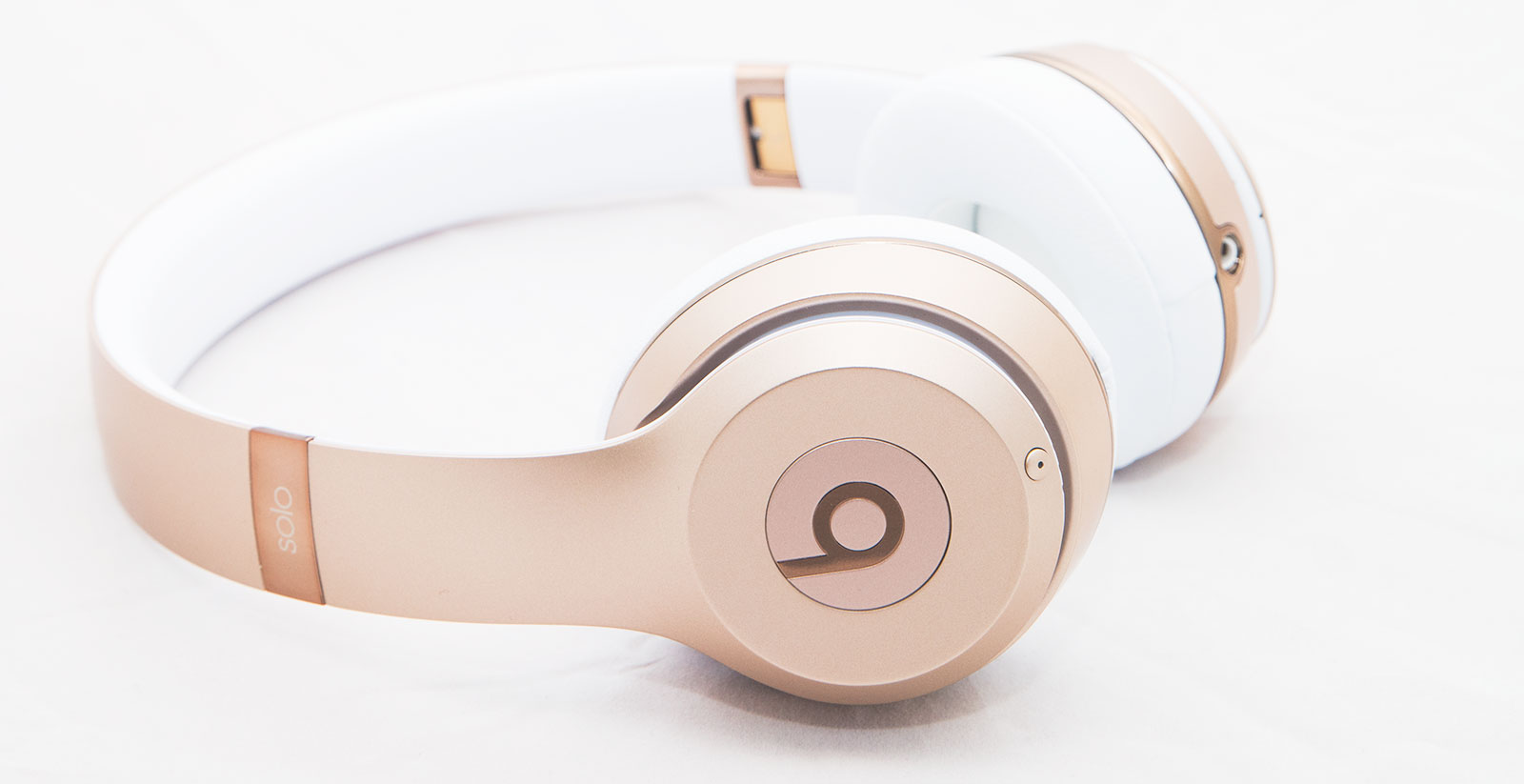 Beats solo 3 discount rose gold review