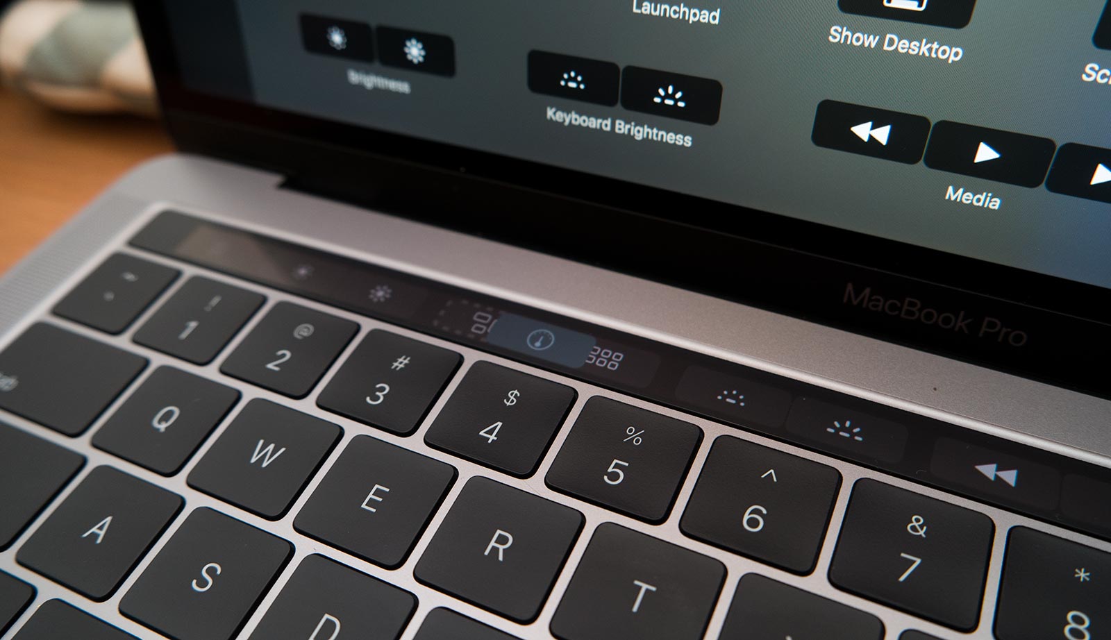 how much are macbook pros 2016