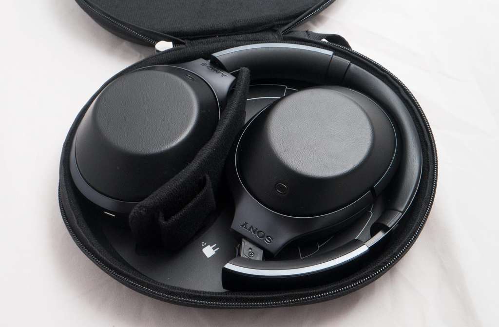 sony-mdr-1000x-headphone-review-2016-22