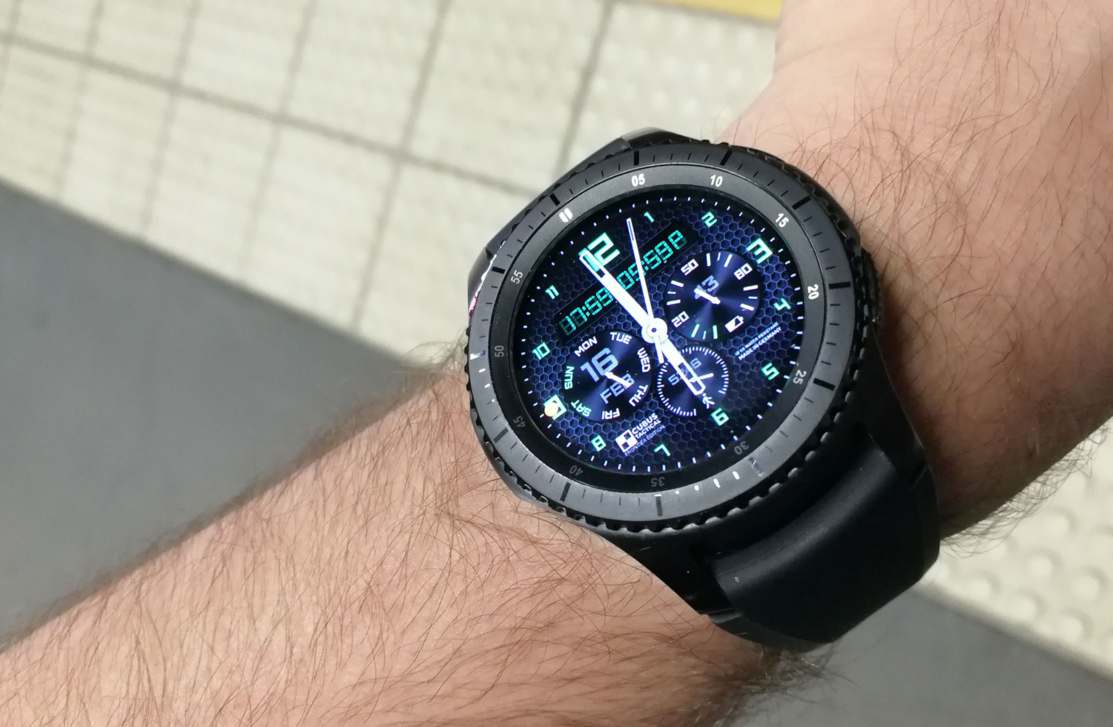 Samsung gear s3 frontier smartwatch with heart rate monitor on sale review