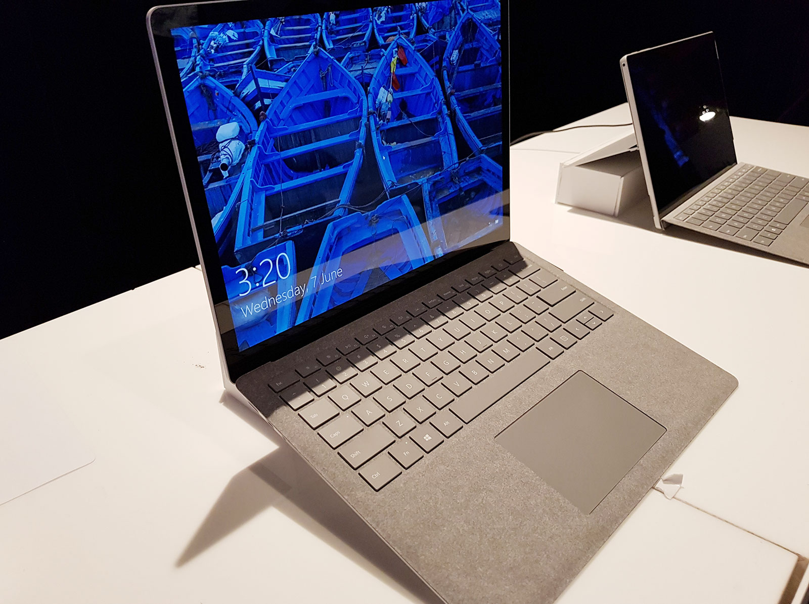 microsoft surface laptop go specs