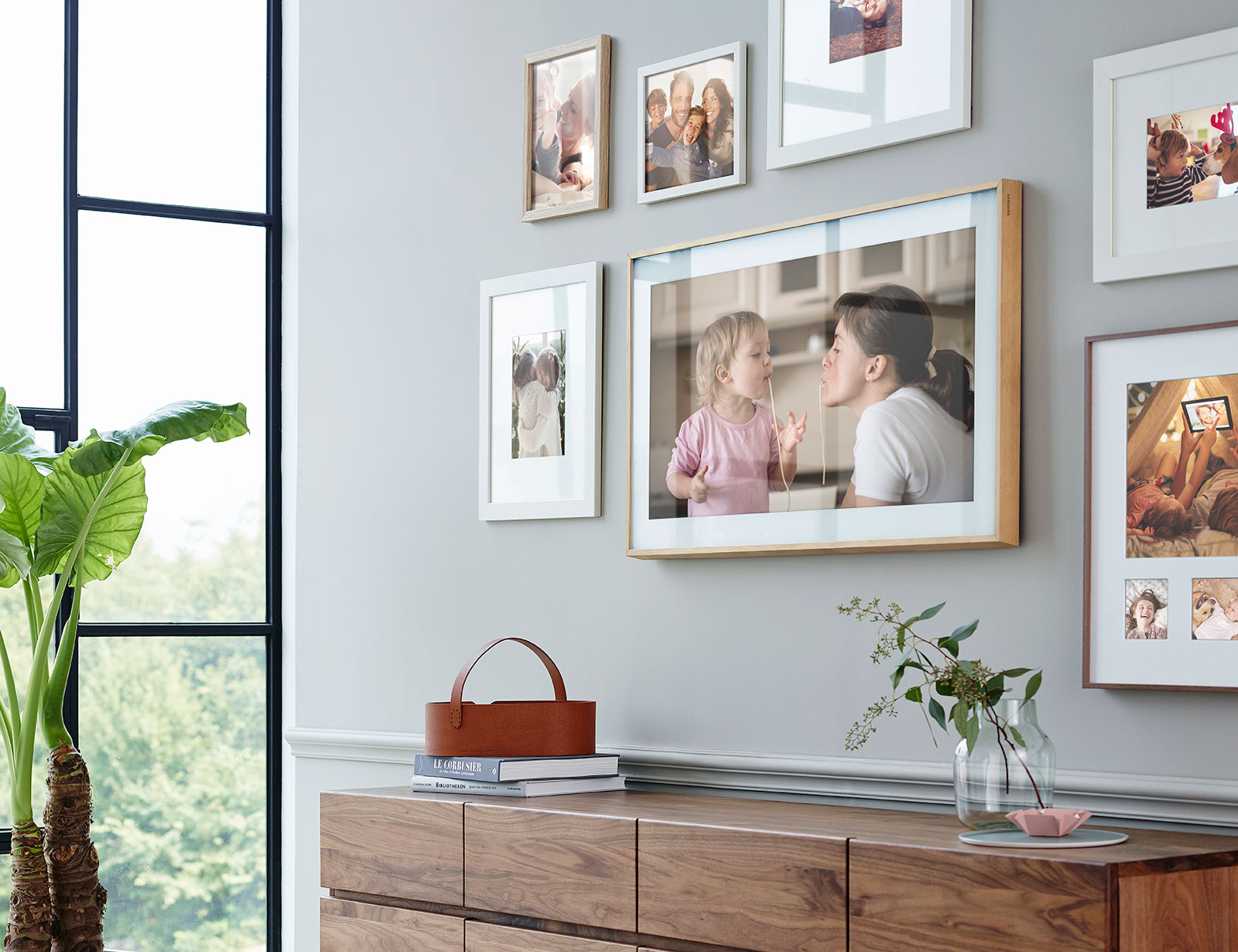 How To Put Photo On Frame Tv at Rodney Stewart blog