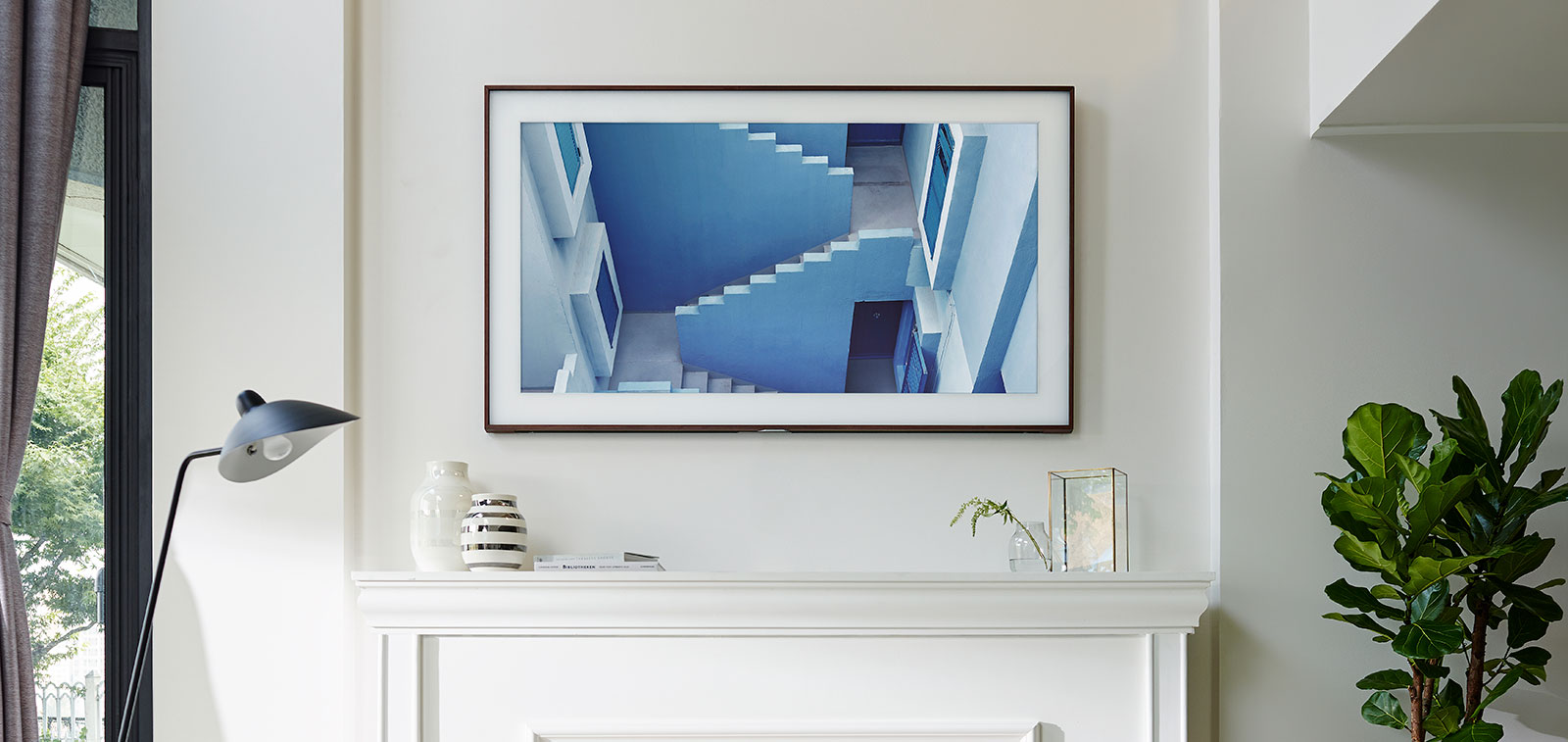 Samsung turns the TV to art with The Frame Pickr