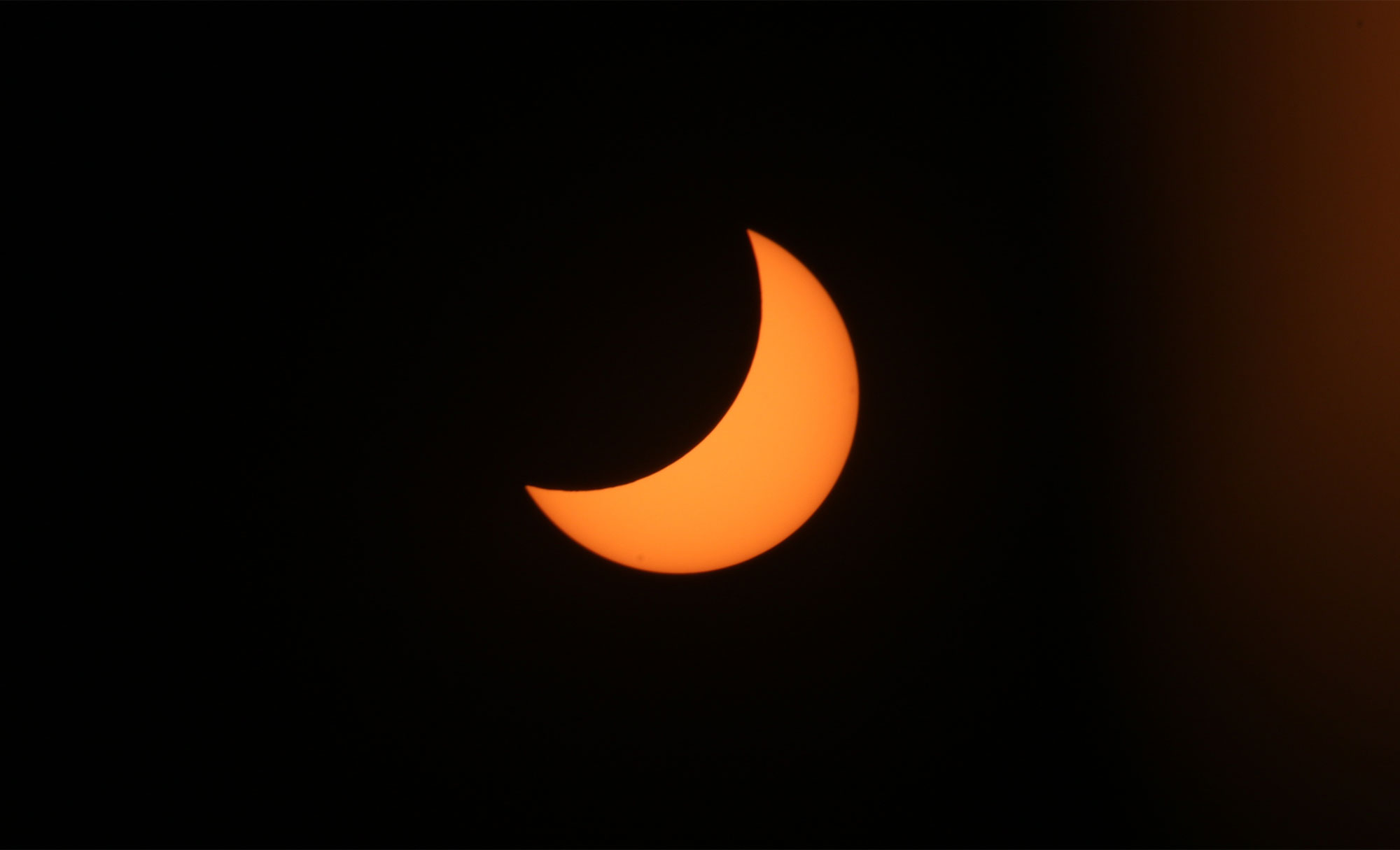 Tuesday morning’s timewaster is a total eclipse – Pickr