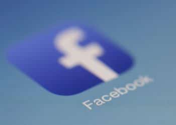 Facebook’s Clash: should I stay or should I go?