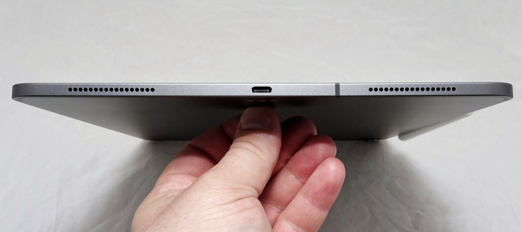 Apple's USB Type C port on the 2018 iPad Pro