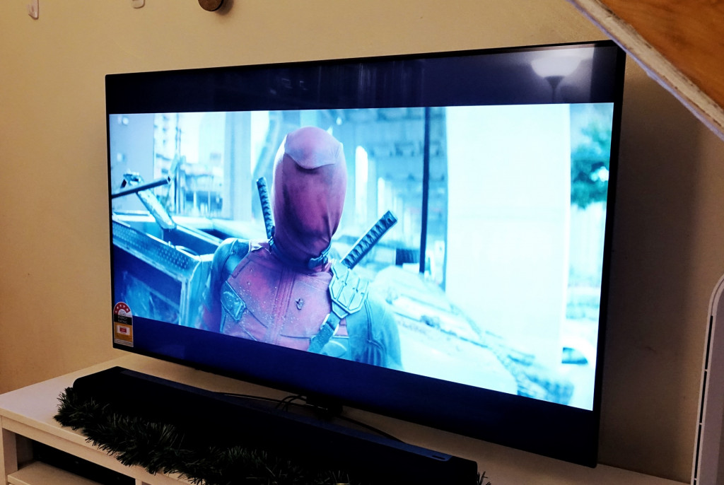 LG SK8500 LED-backlit 4K Ultra HD TV