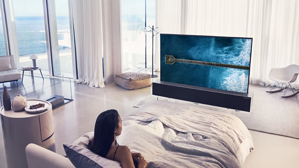 LG Signature OLED TV R launched at CES 2019