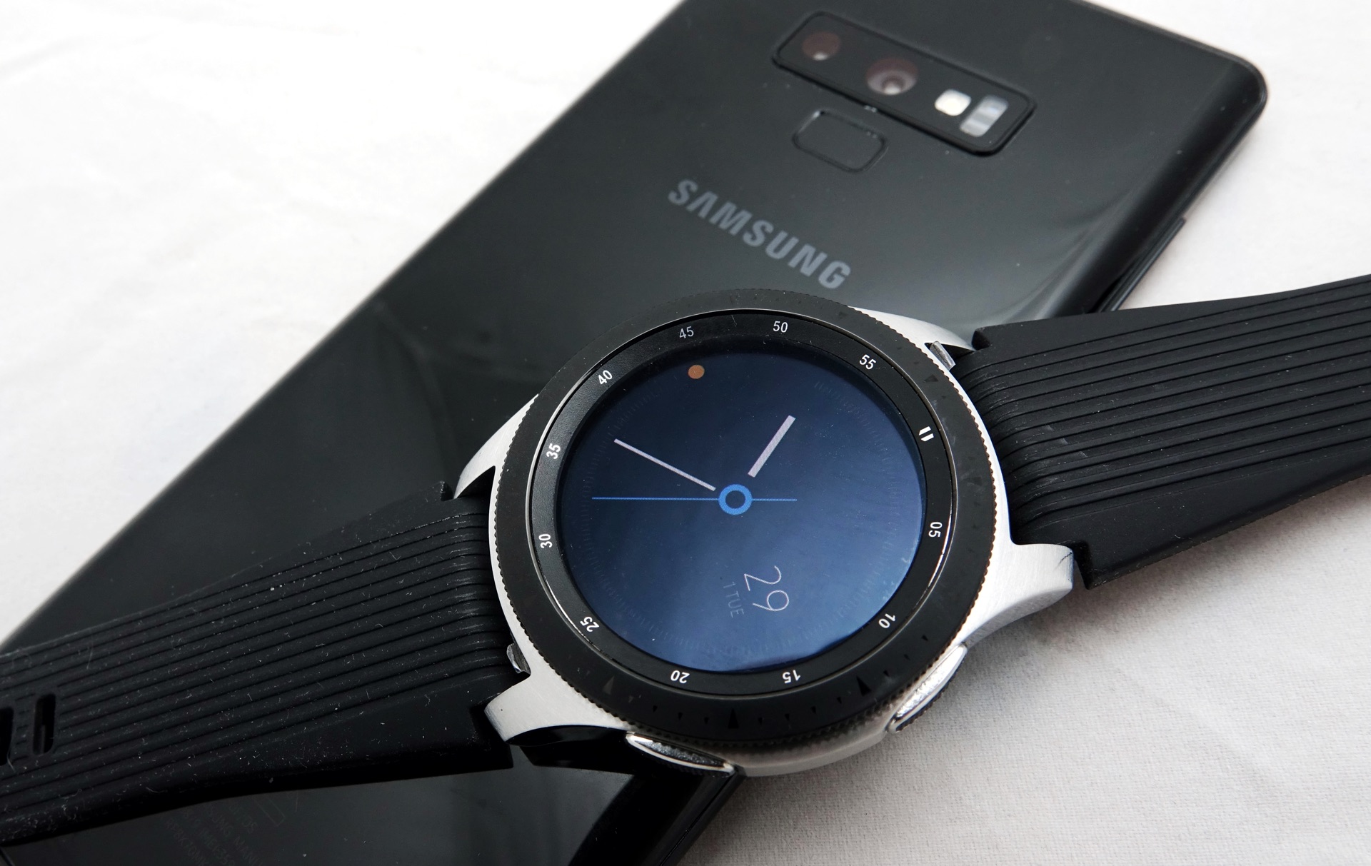 Review: Samsung Galaxy Watch 46mm (R800) – Pickr