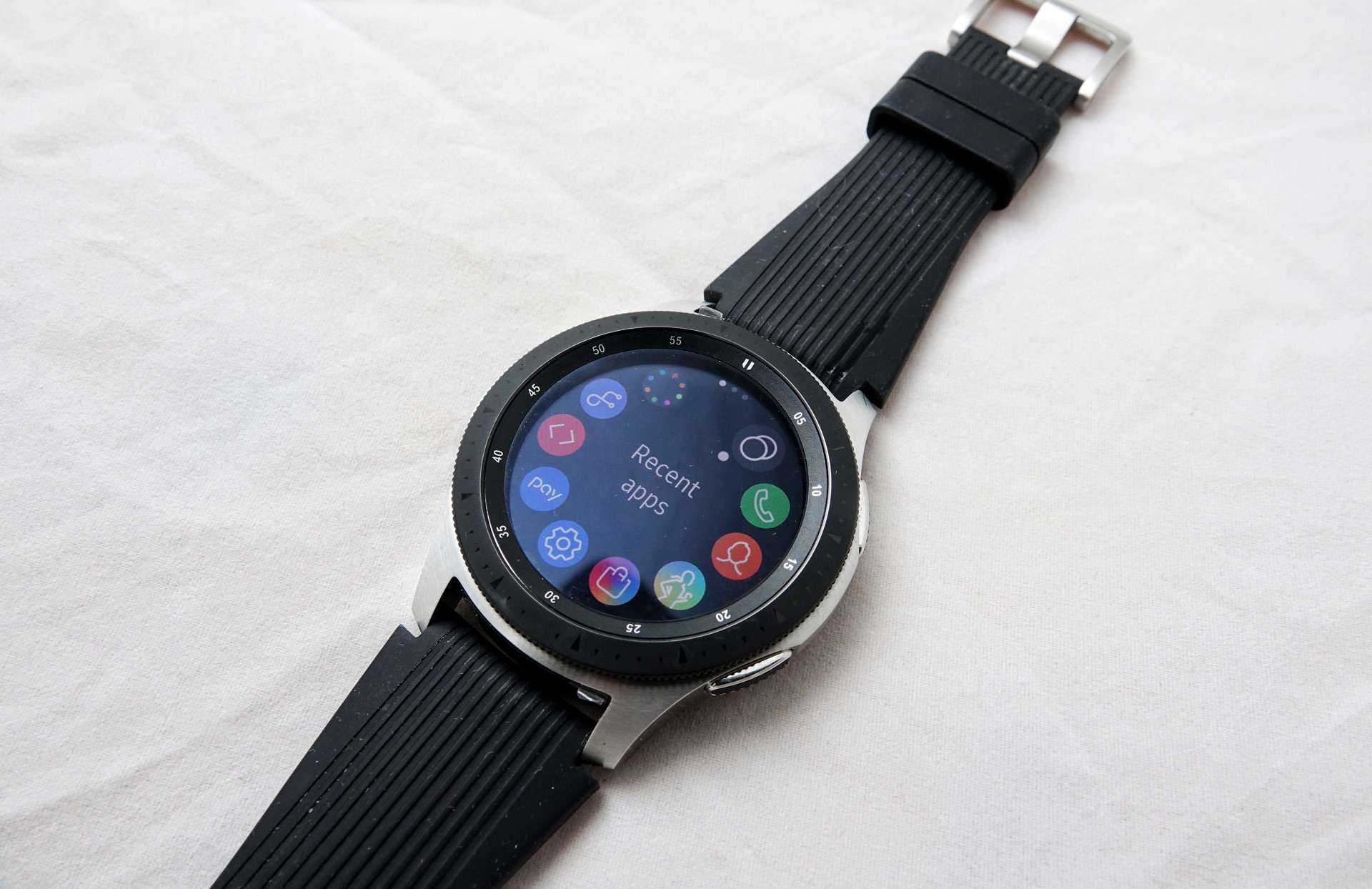 Review: Samsung Galaxy Watch 46mm (R800) – Pickr