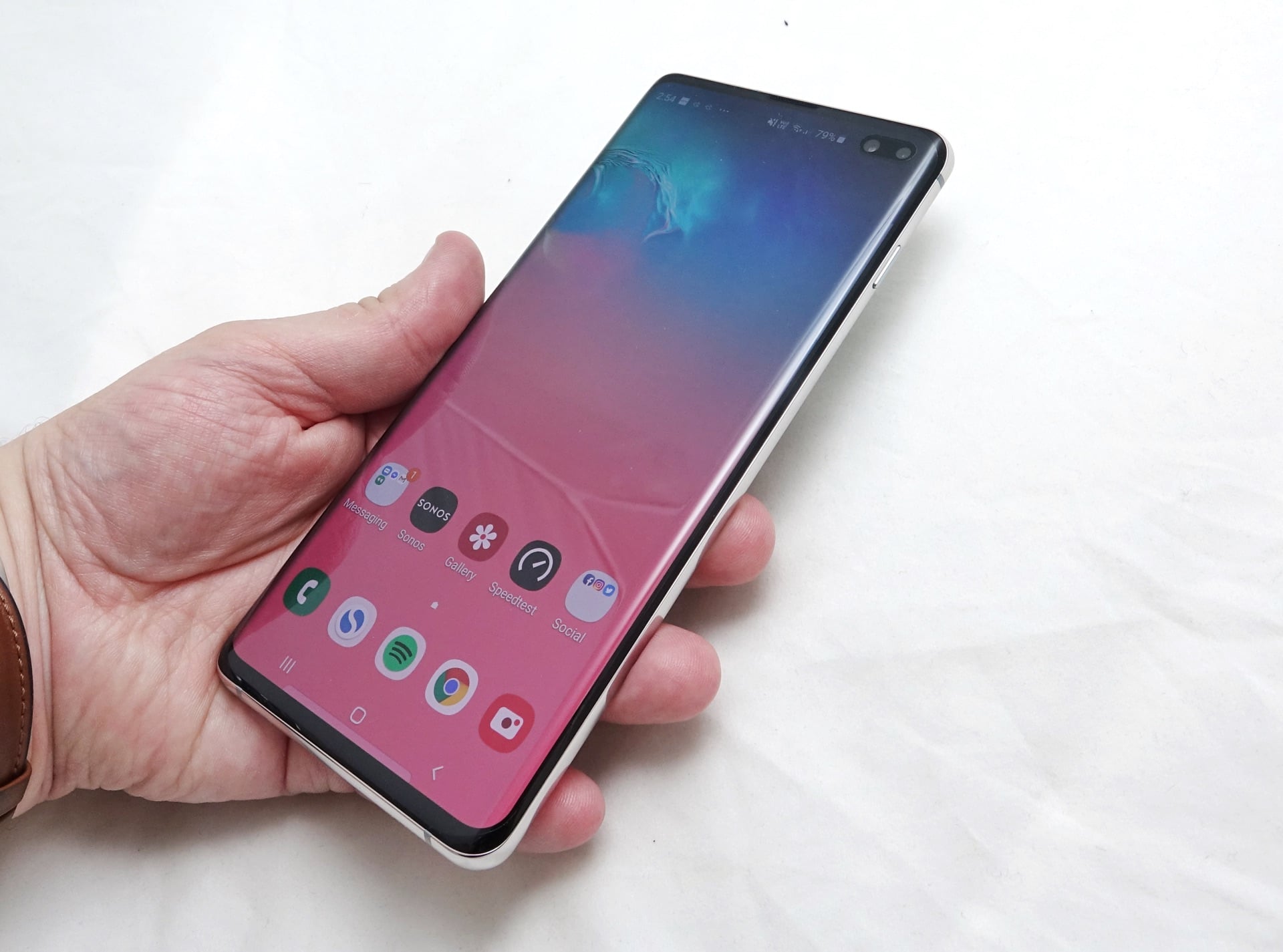 Review: Samsung Galaxy S10+ (SM-G975F) – Pickr