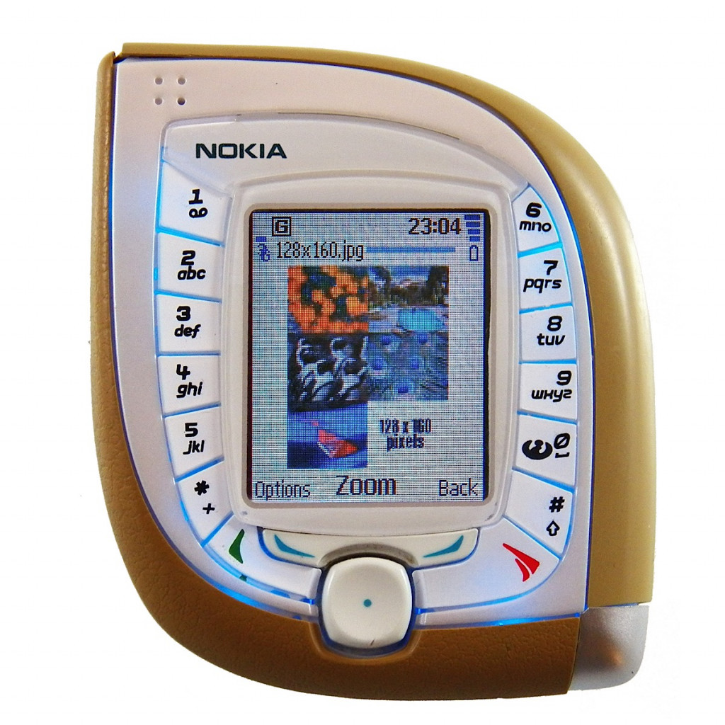 Nokia 7600, the teardrop phone