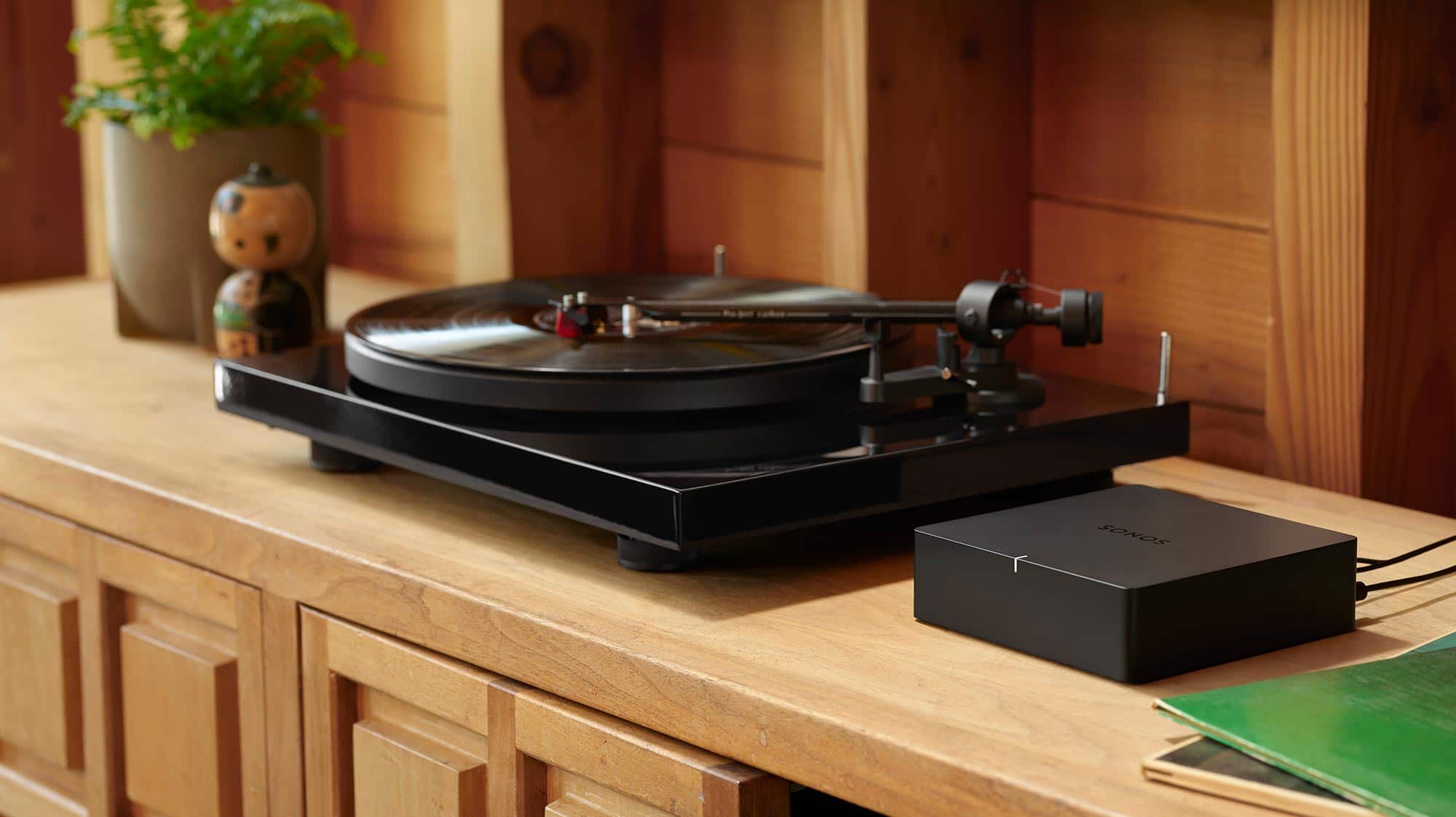 How can you share vinyl across home? – Pickr