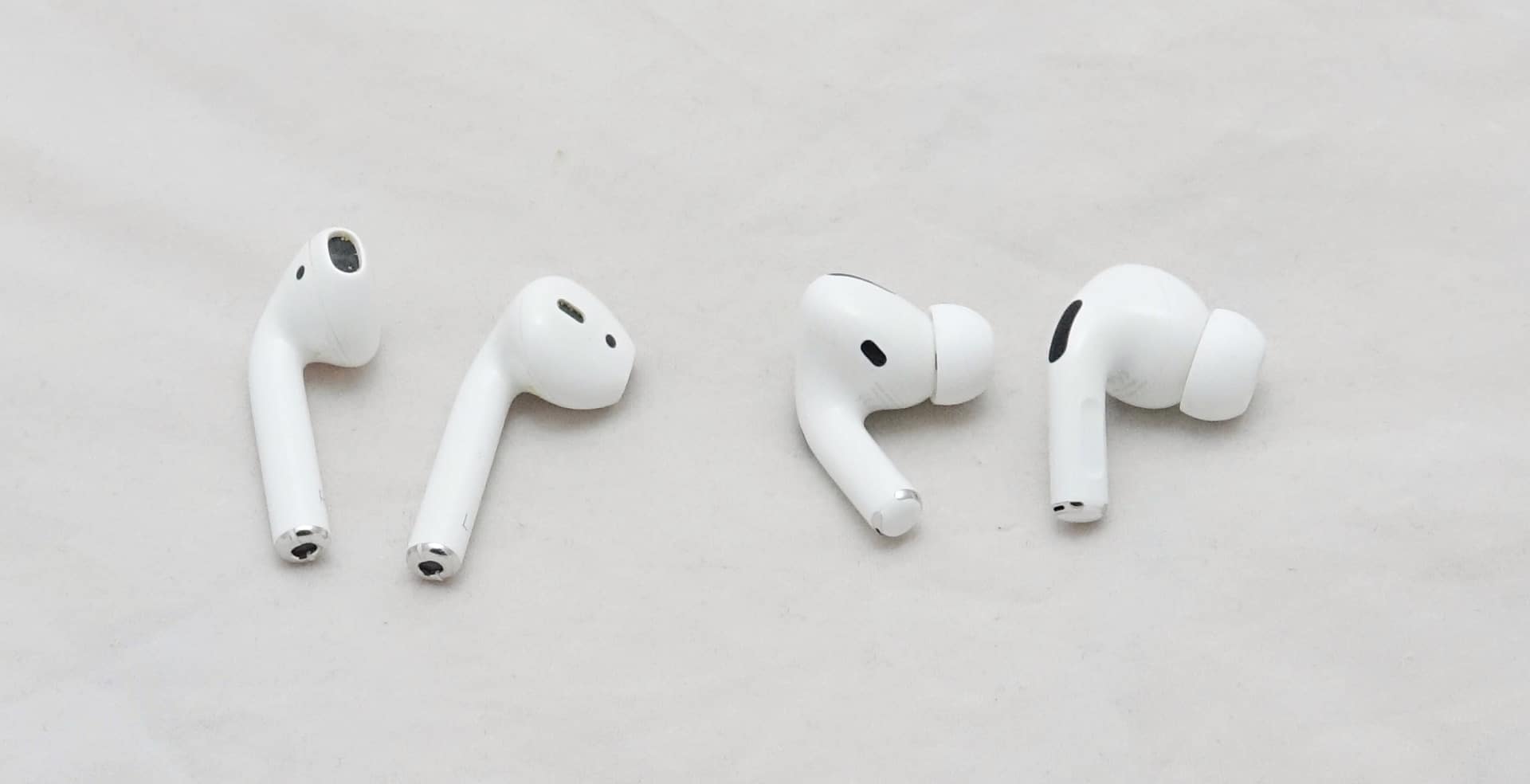 Apple AirPods vs Apple AirPods Pro