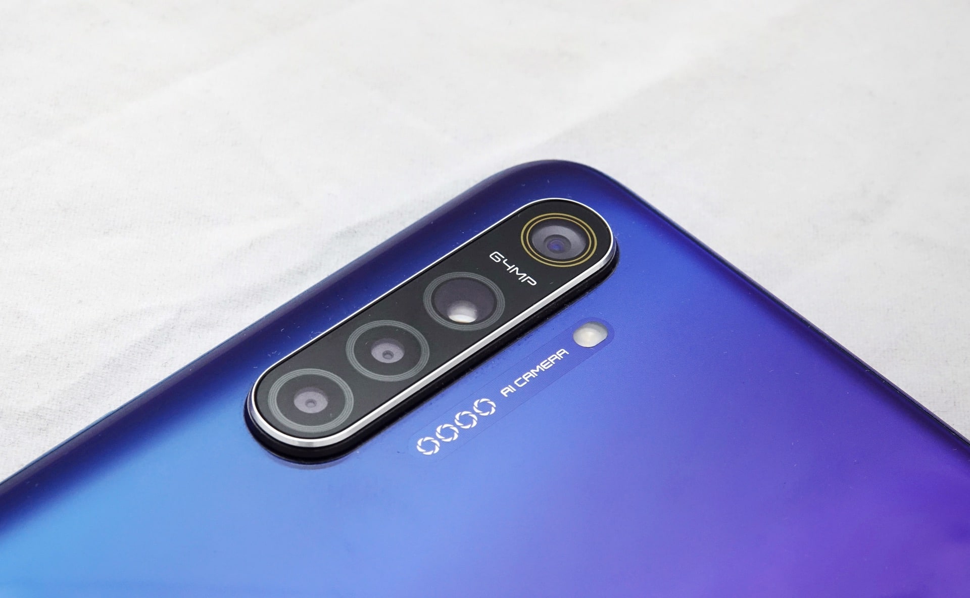 Review: Realme XT (RMX1921) – Pickr