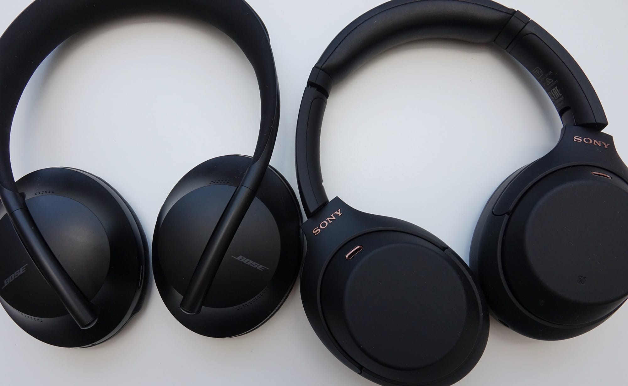 Bose 700 Noise Cancelling Headphones vs Sony WH-1000XM4 Noise Cancelling Headphones