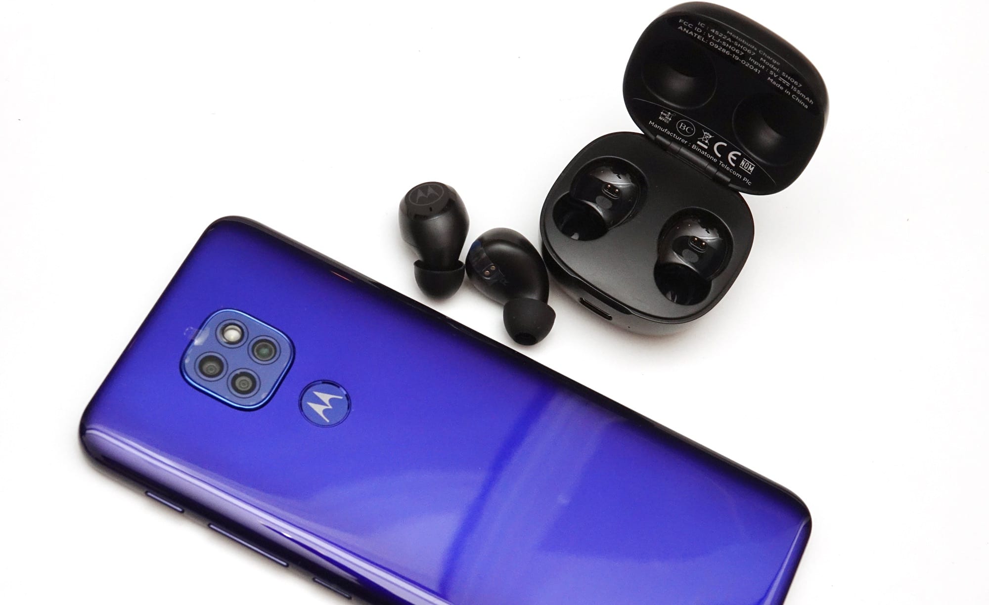 Moto G9 Play with wireless earbuds