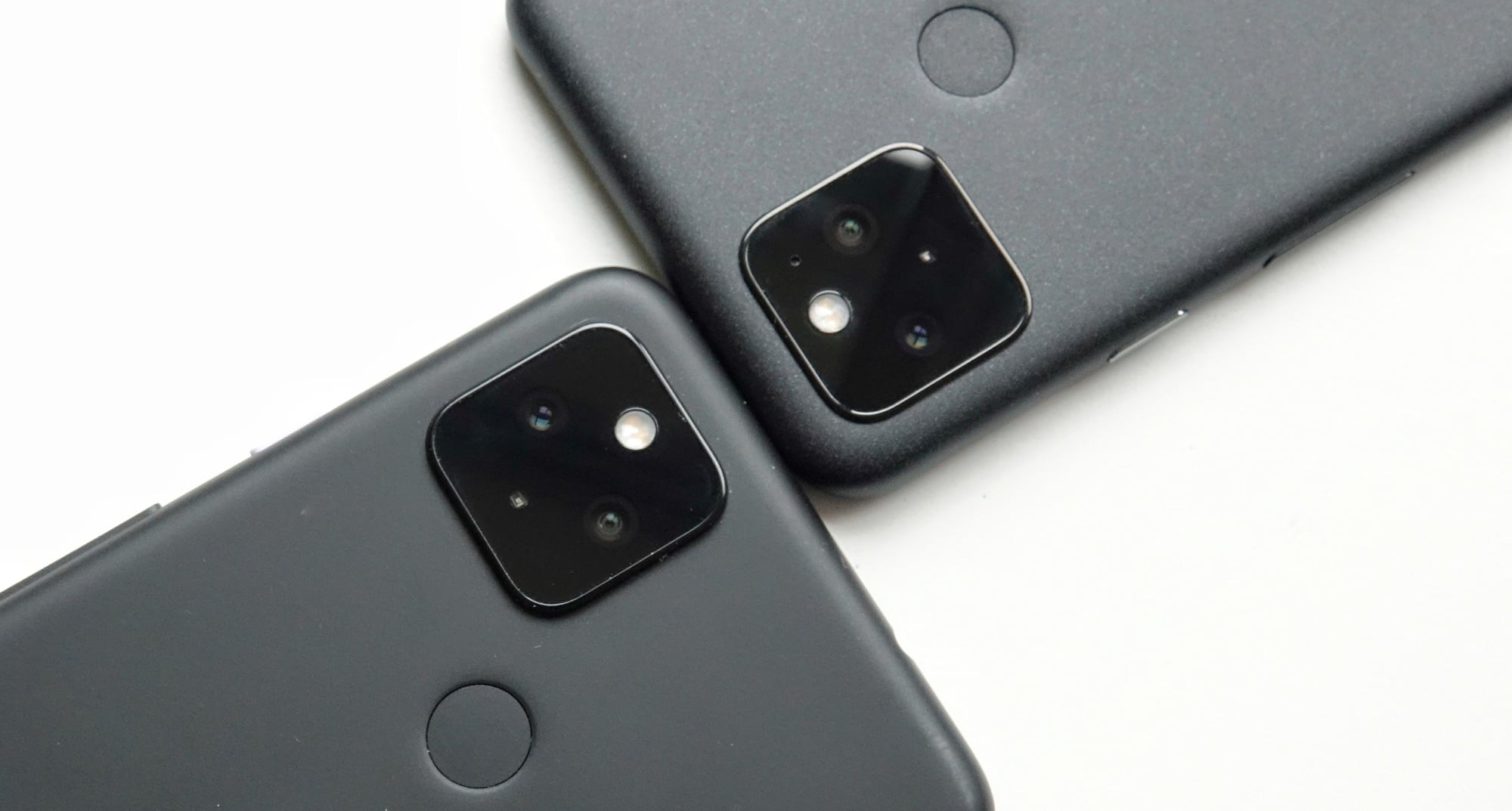 The cameras on the Pixel 4a with 5G (left) and the Pixel 5 (right).