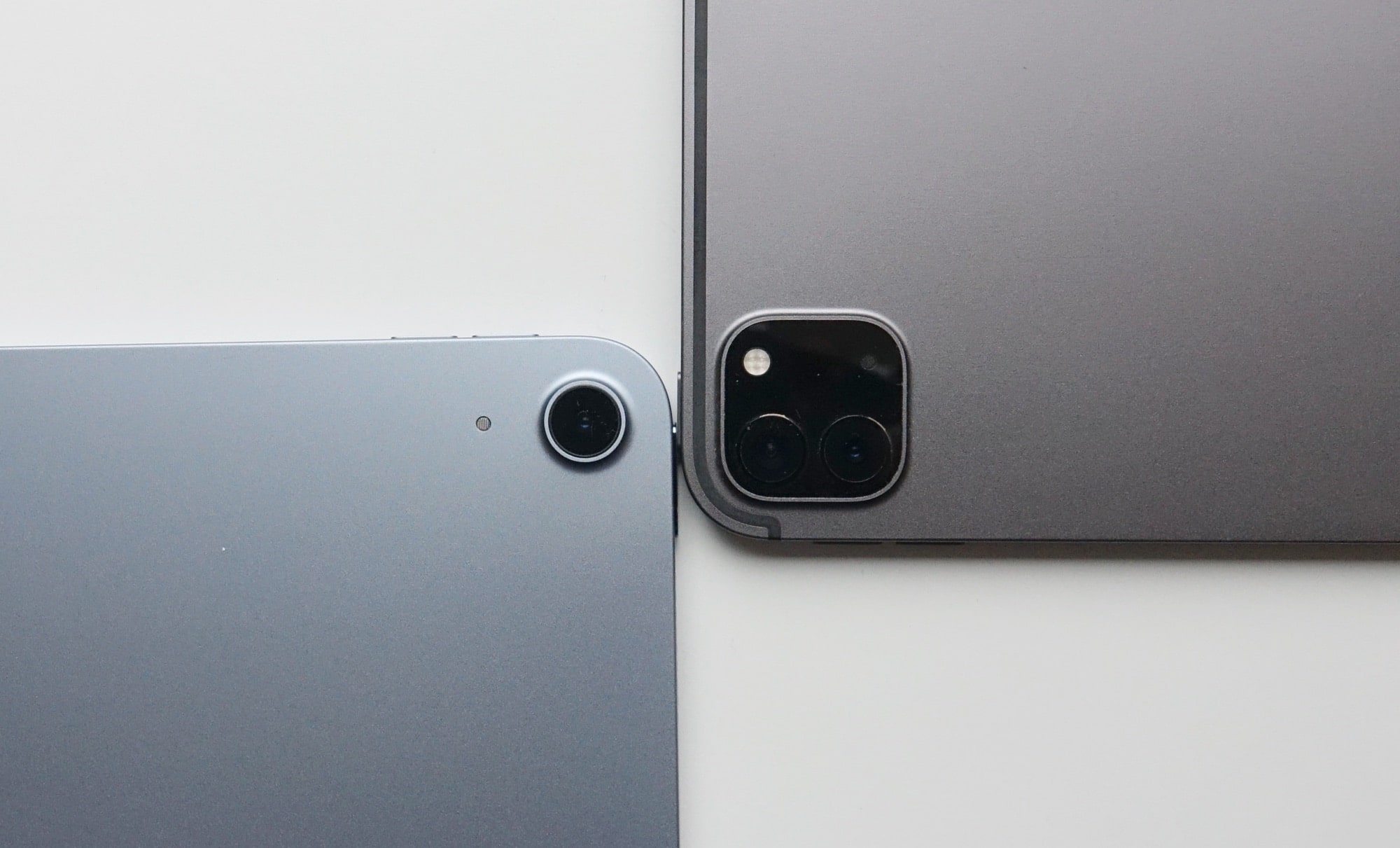 Camera differences in the iPad Air (left) and iPad Pro (right)