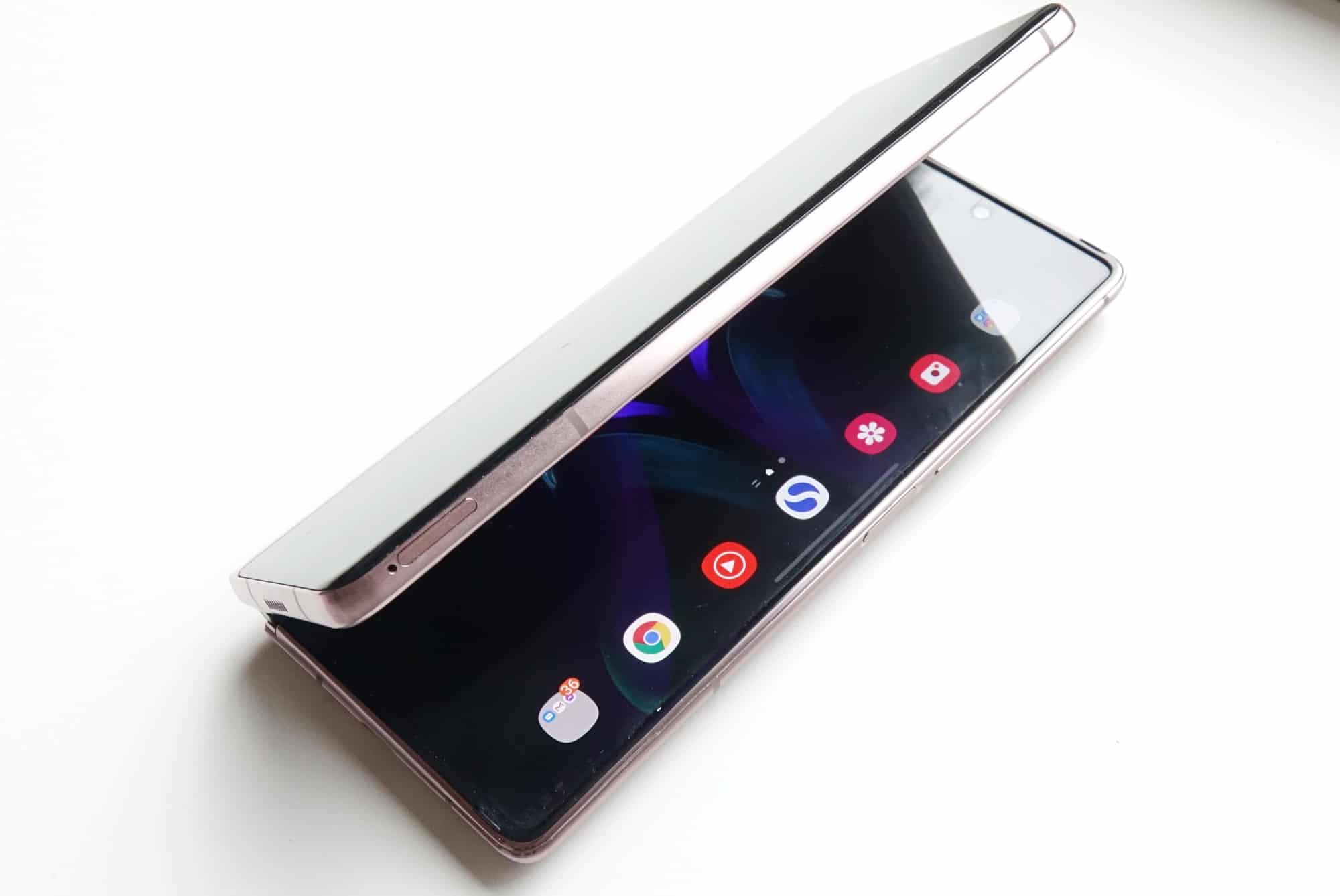 Samsung Galaxy Fold 2