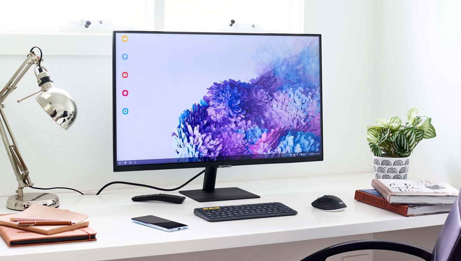 Samsung's "smart monitor" is like a TV for your desk Pickr
