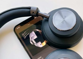 EFM Austin Studio Wireless headphones reviewed: bright and boomy