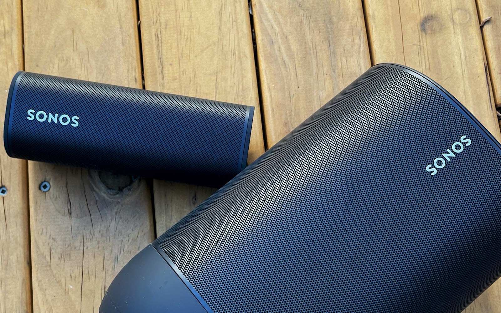 Sonos Roam speaker vs. Sonos Move: Which speaker is for you?