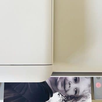 HP printing a picture with an Instant Ink cartridge