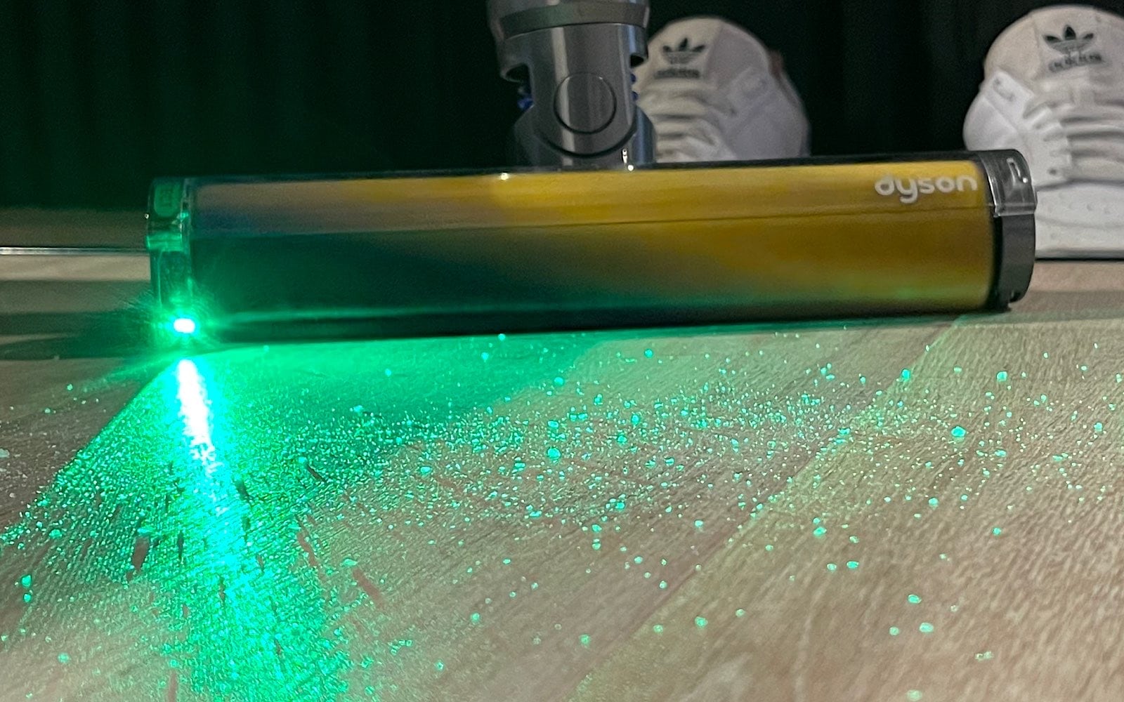 Dyson's dust-counting V15 Detect laser vacuum launches locally – Pickr