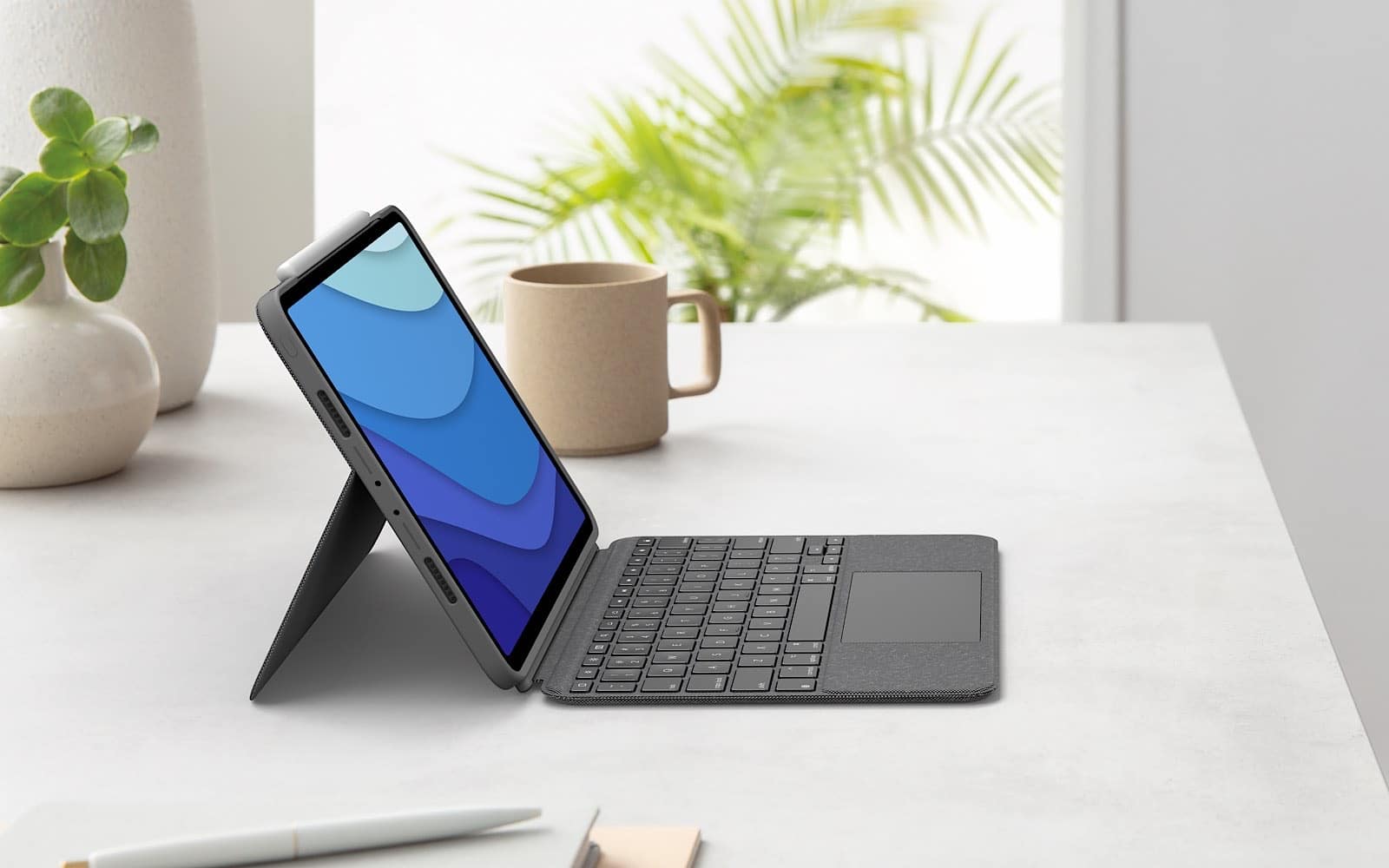 Logitech brings its own keyboard case to the iPad Pro – Pickr