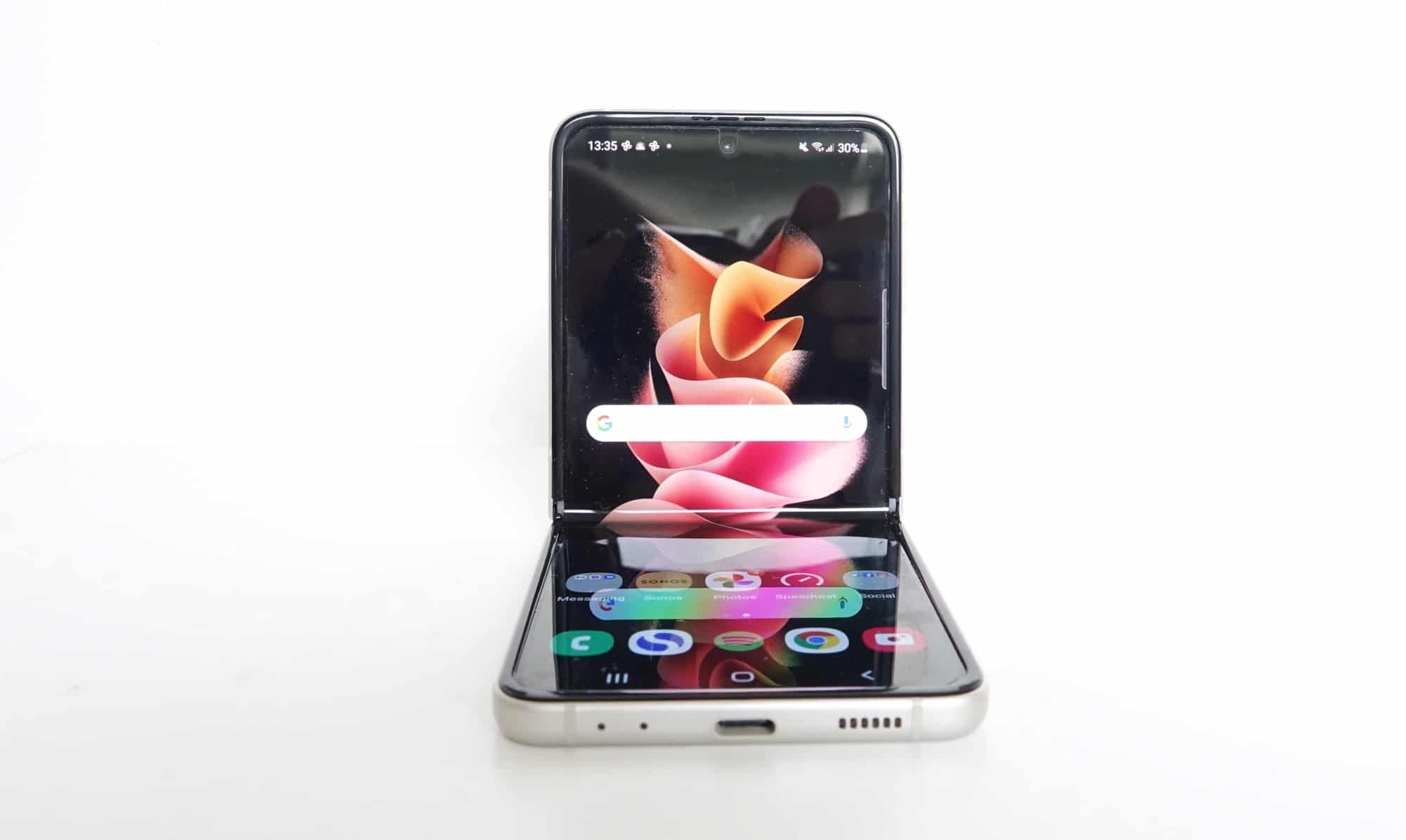 Samsung Galaxy Z Flip3 reviewed