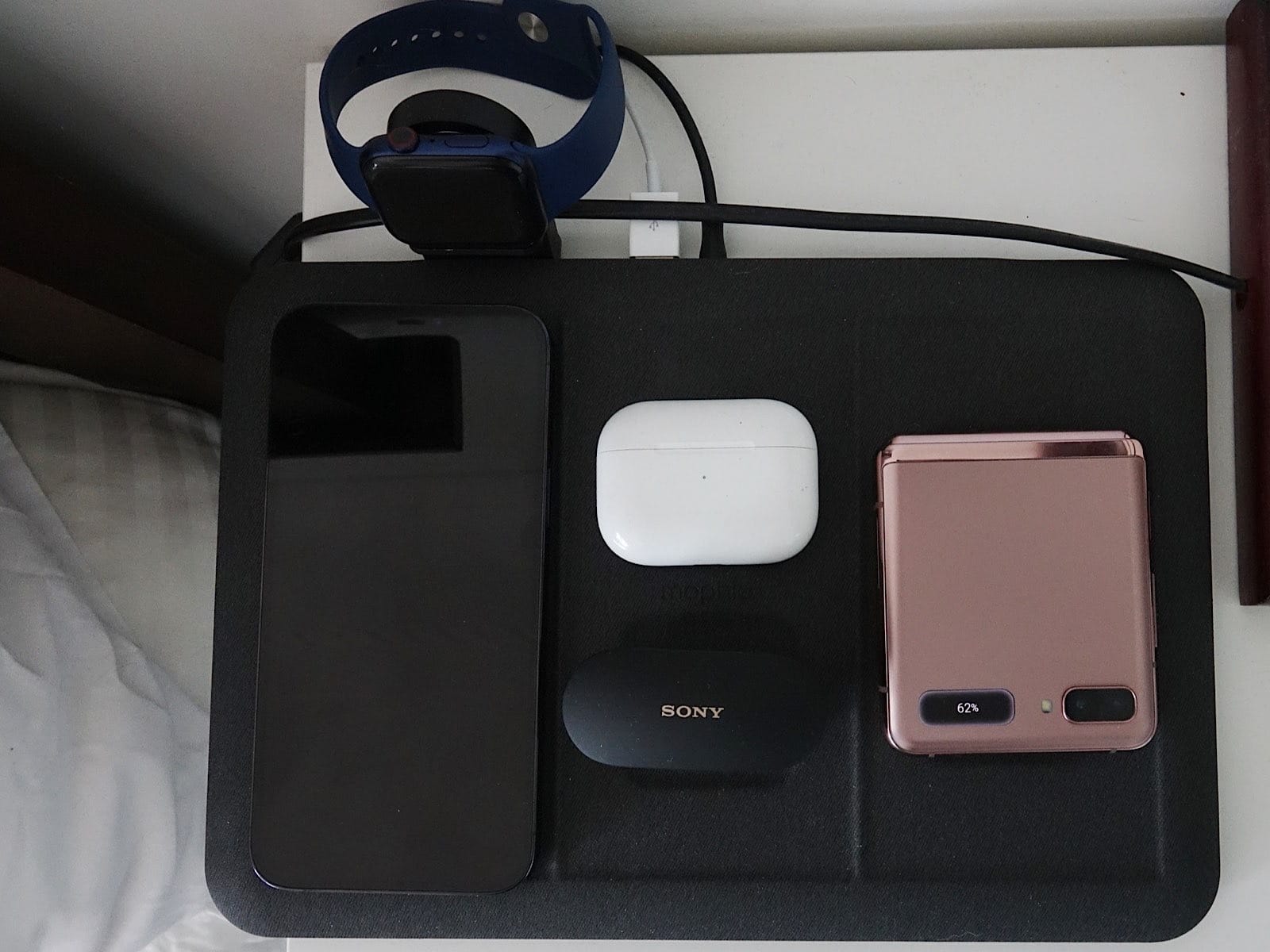 Mophie' s 4-in-1 Charging Mat reviewed