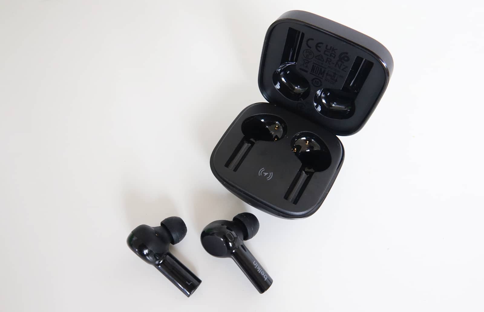 Soundform freedom 2025 true wireless earbuds