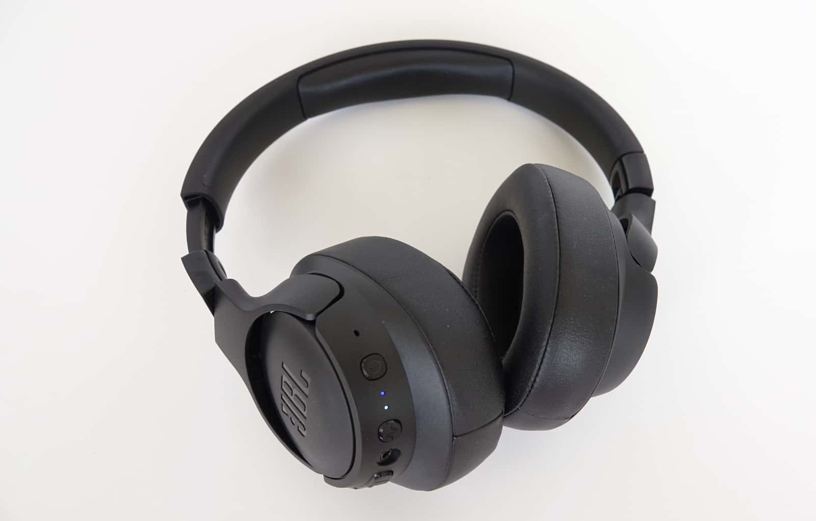 JBL Tune 760NC wireless headphones feature powerful JBL Pure Bass