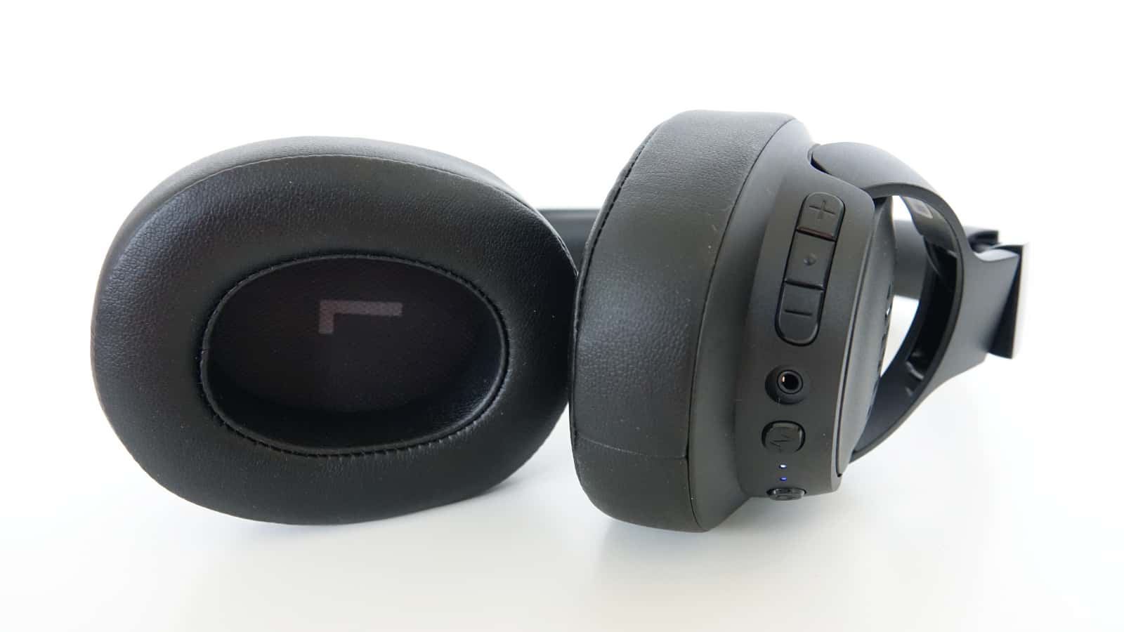 Best Wireless Headphones: JBL Tune 760NC Review