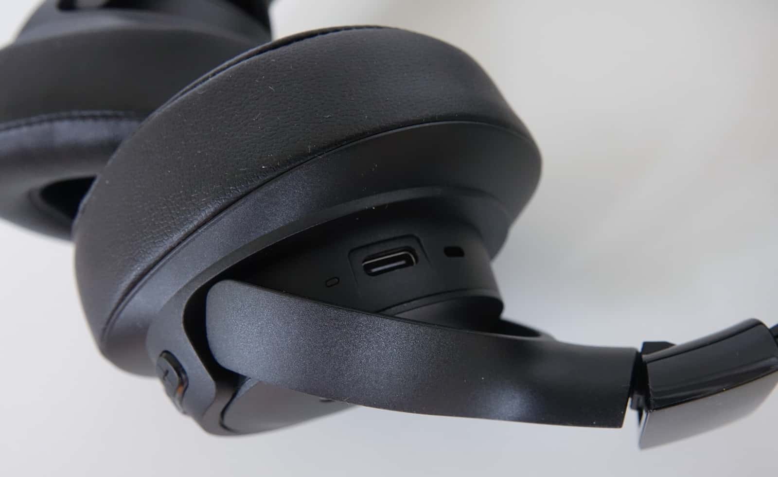 Real Review: JBL Tune 760NC Wireless Noise-Cancelling Headphones 