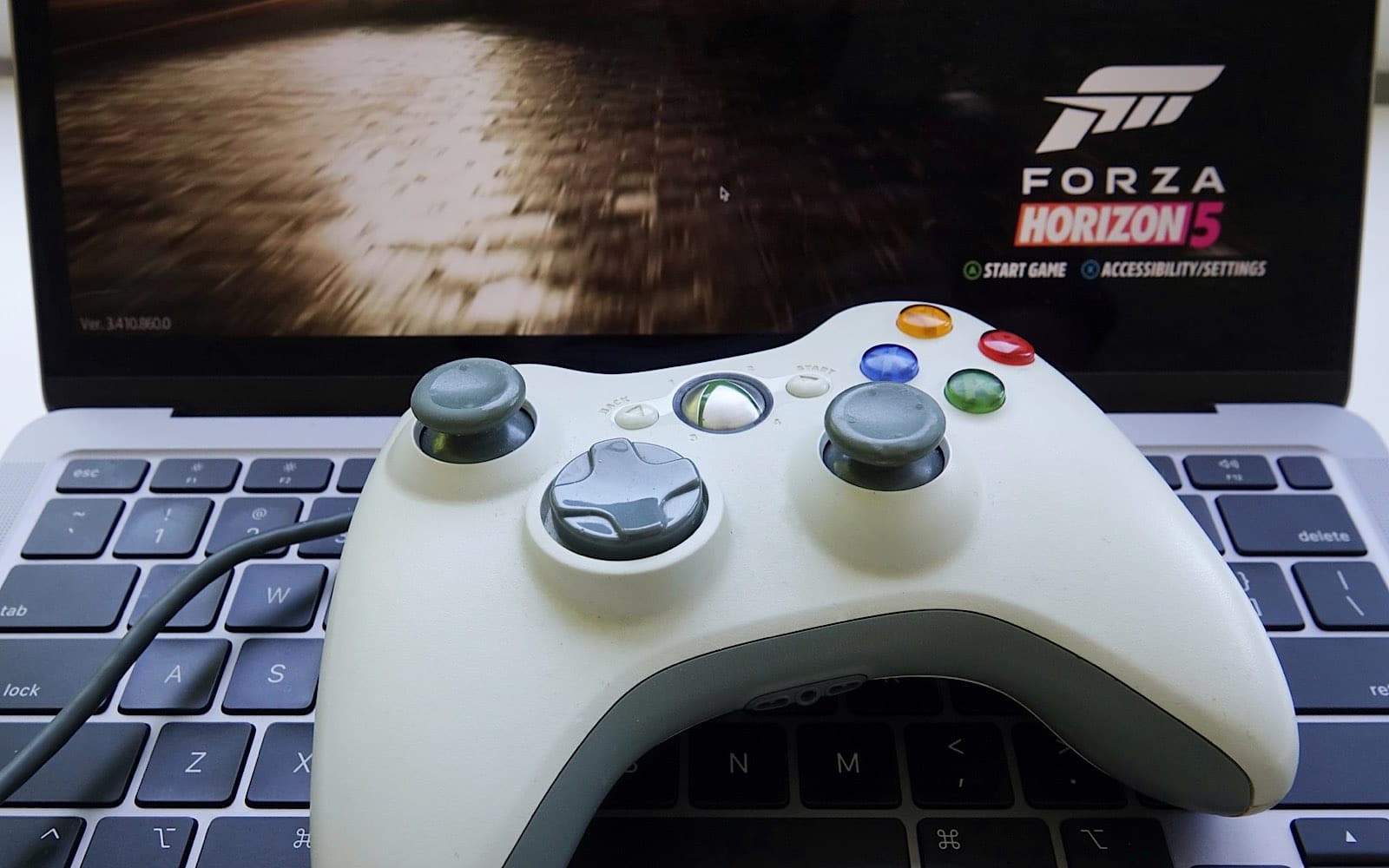 Playing Xbox on a MacBook Air