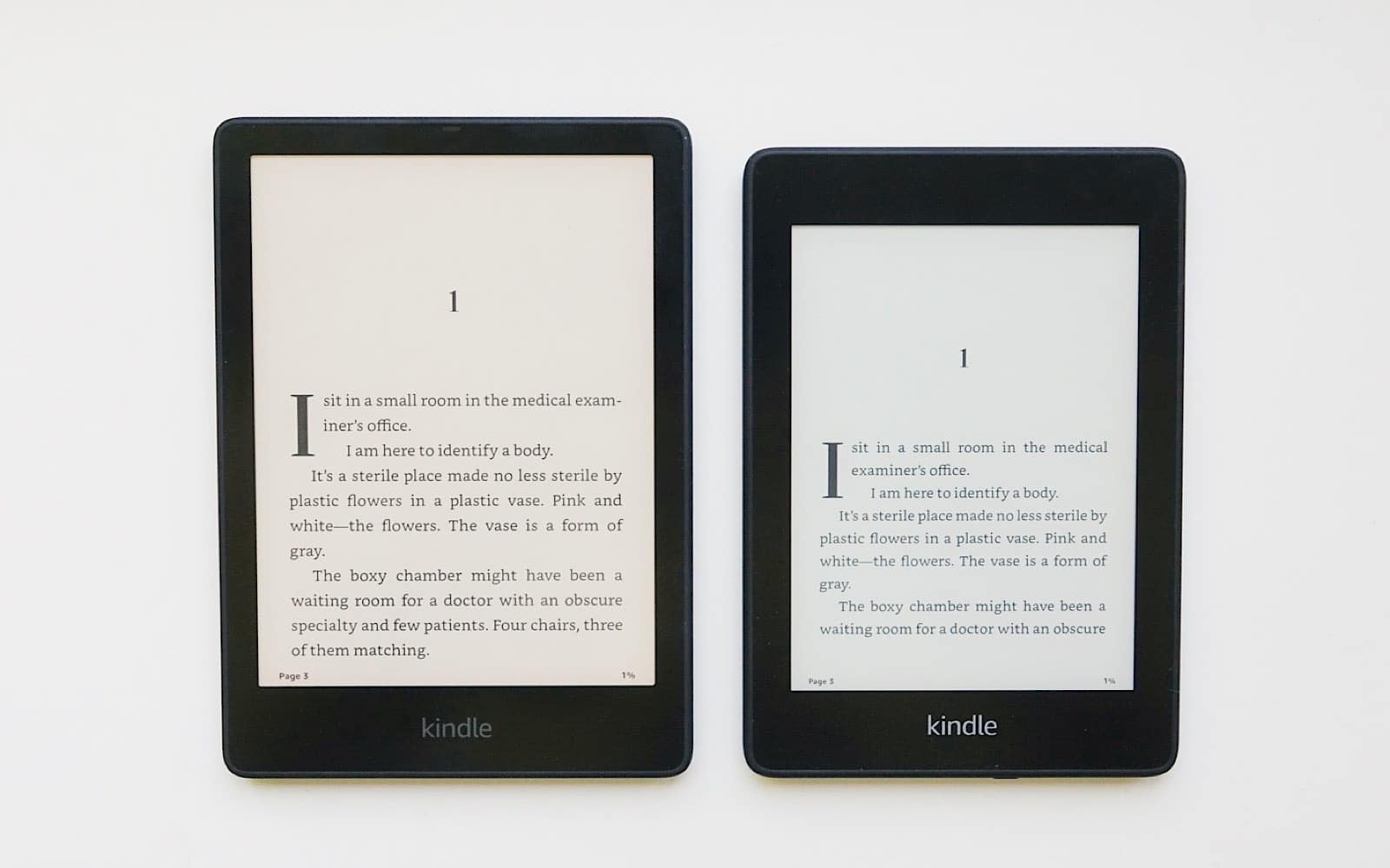 6.8 inch Paperwhite Signature Edition (left) versus the previous 6 inch Paperwhite before it (right)