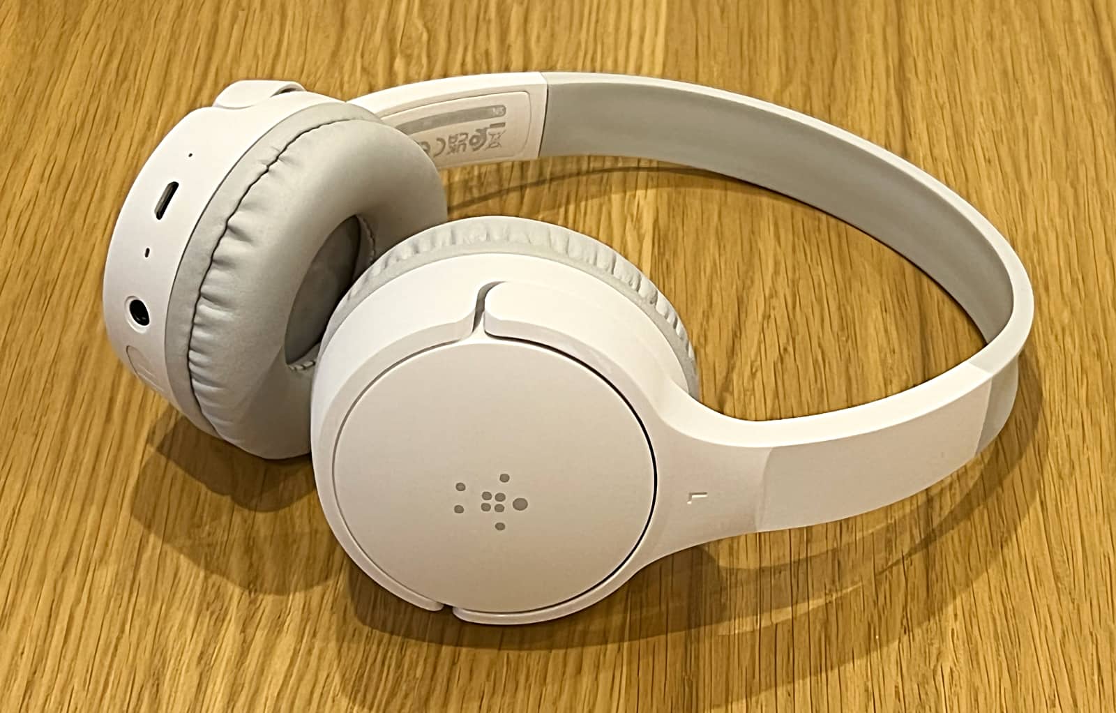 Belkin soundform online headphones