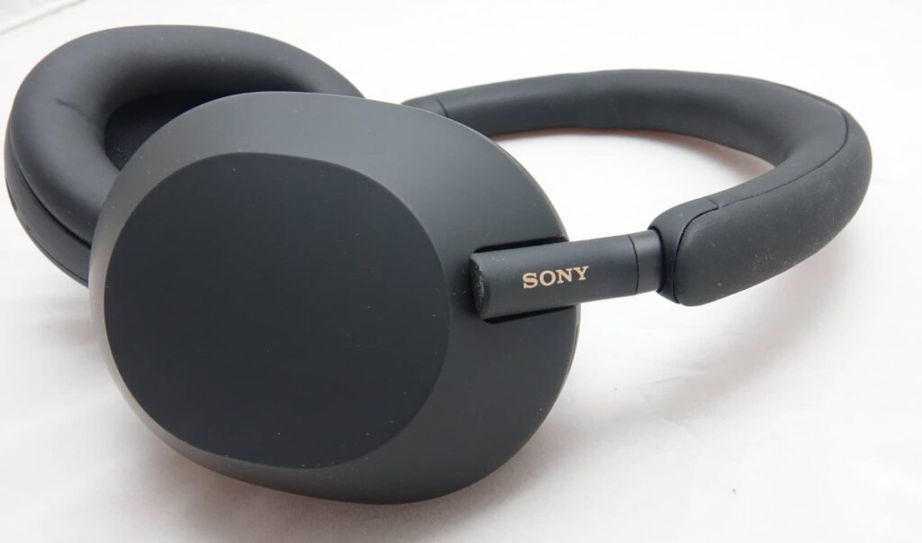 Sony WH-1000XM5 Review with Pros and Cons - Smartprix