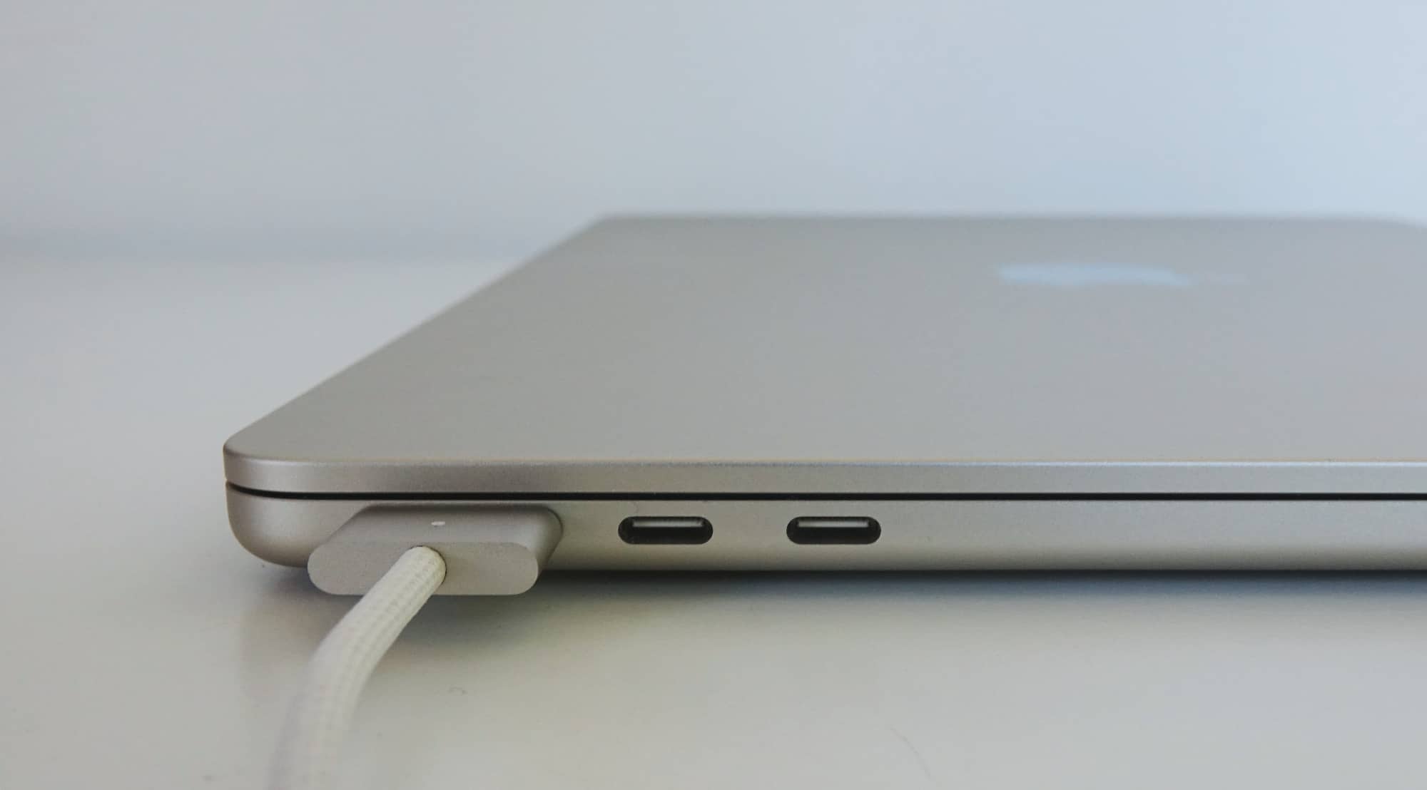 M2 MacBook Air chargers tested: Speed vs ports