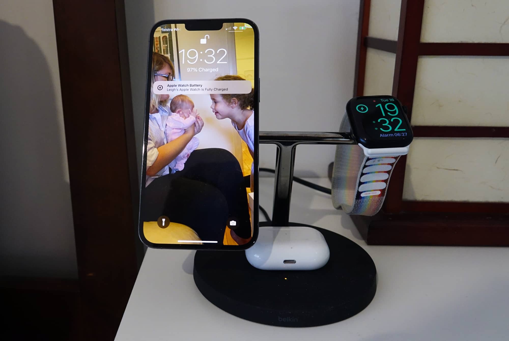 Belkin Boost Charge Pro 3-in-1 Wireless Charging Review - Life of Man