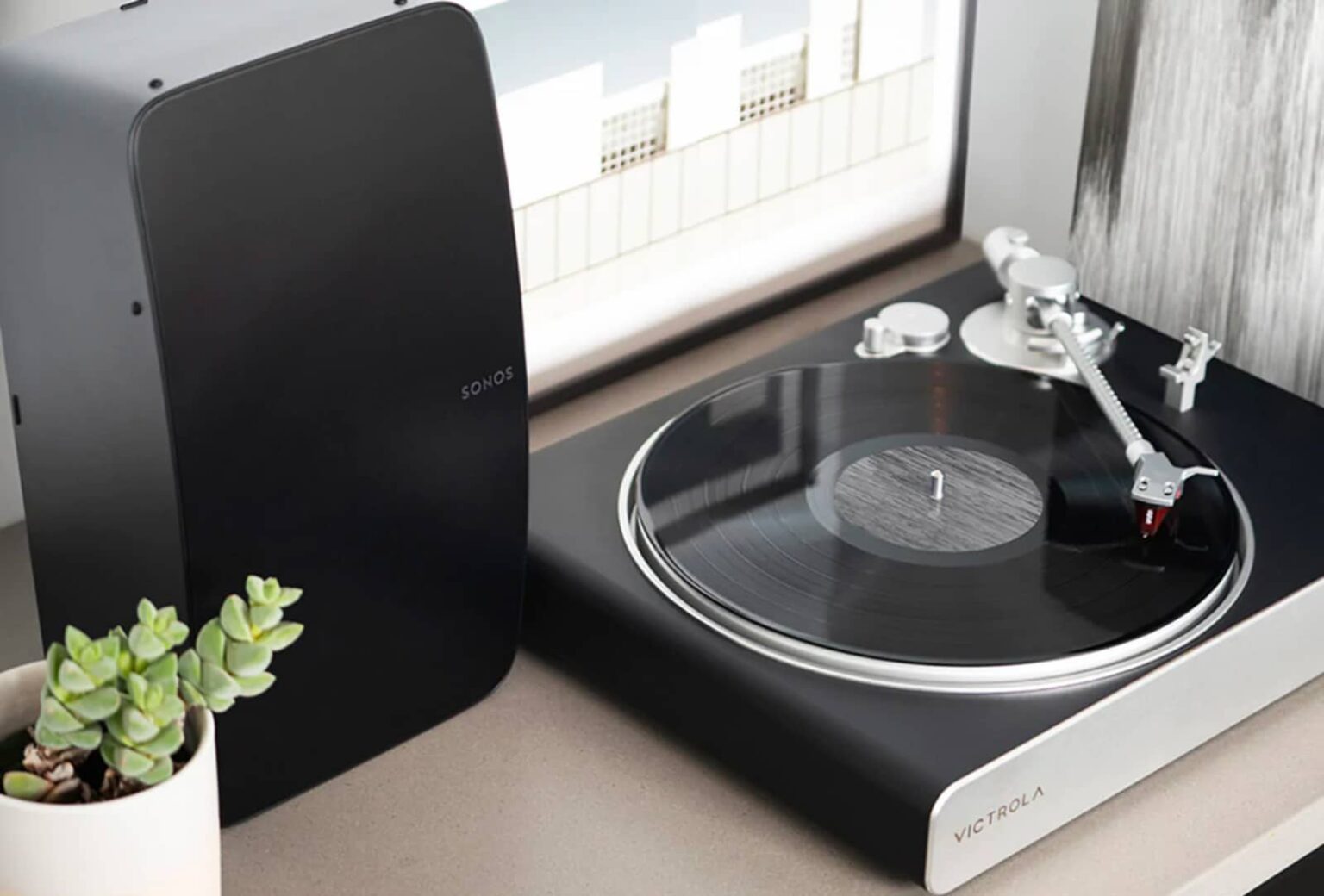 Victrola builds a record player made for Sonos Pickr