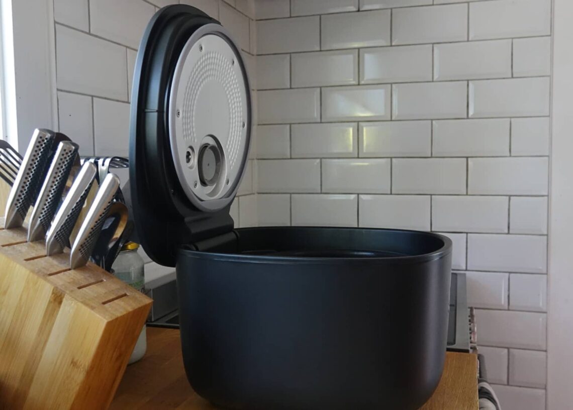 Panasonic's latest rice cooker evenly heats, lowers starch – Pickr