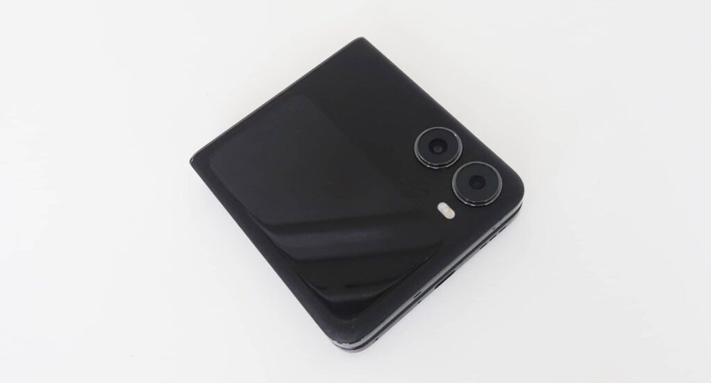 Review - OPPO Find N2 Flip: Actually flippin' good