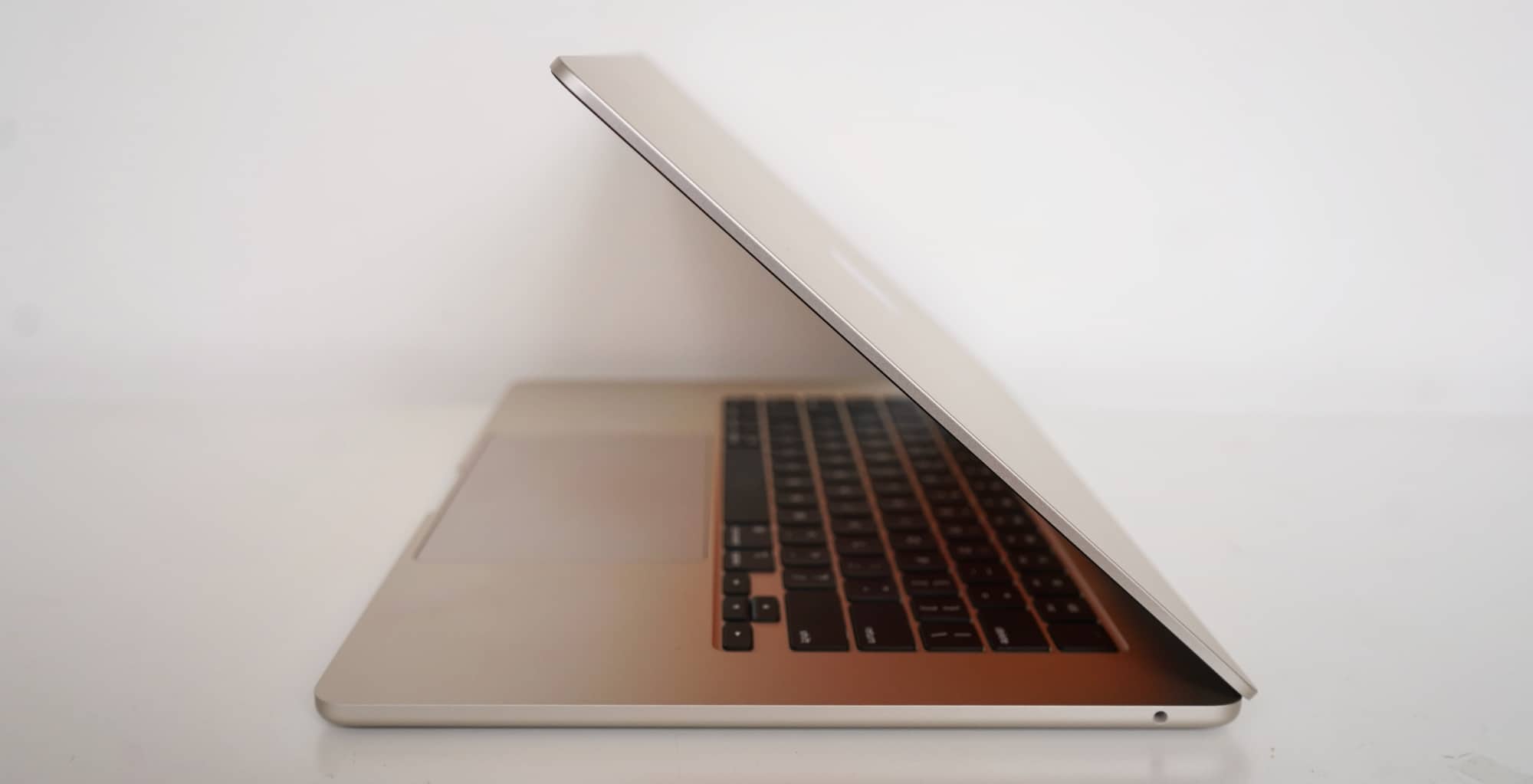 Apple MacBook Air 15 (2023) Review 